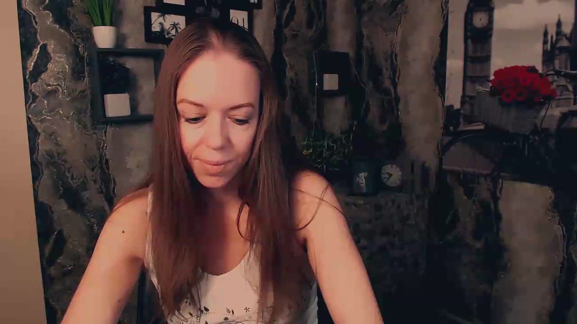 Gallery image thumbnail from JanetJerass_'s myfreecams stream on, 08/31/2026, 04:59 image 13 of 20