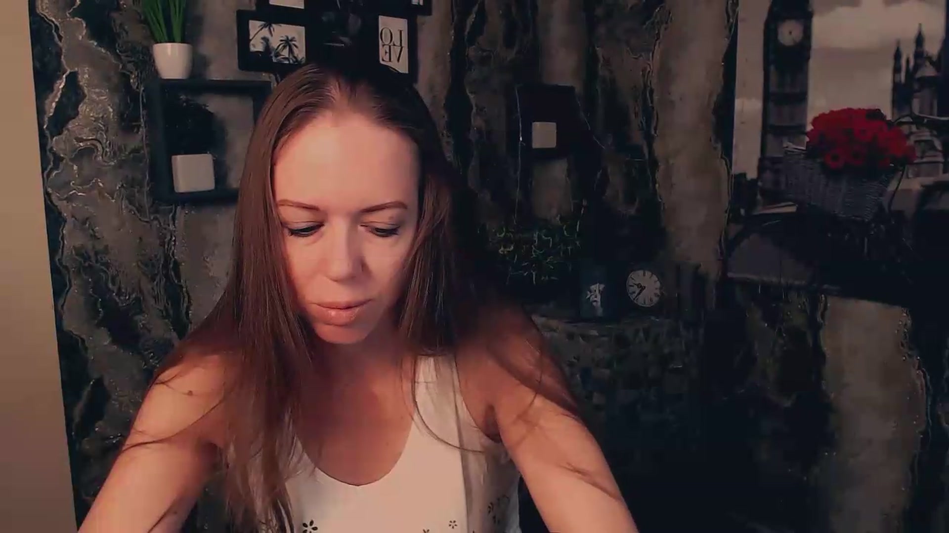 Gallery image thumbnail from JanetJerass_'s myfreecams stream on, 08/31/2026, 04:59 image 4 of 20