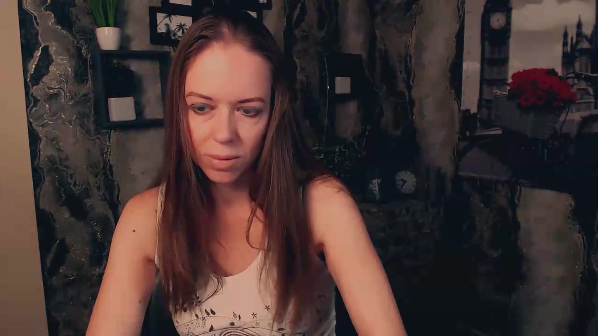 Gallery image thumbnail from JanetJerass_'s myfreecams stream on, 08/31/2026, 04:59 image 19 of 20