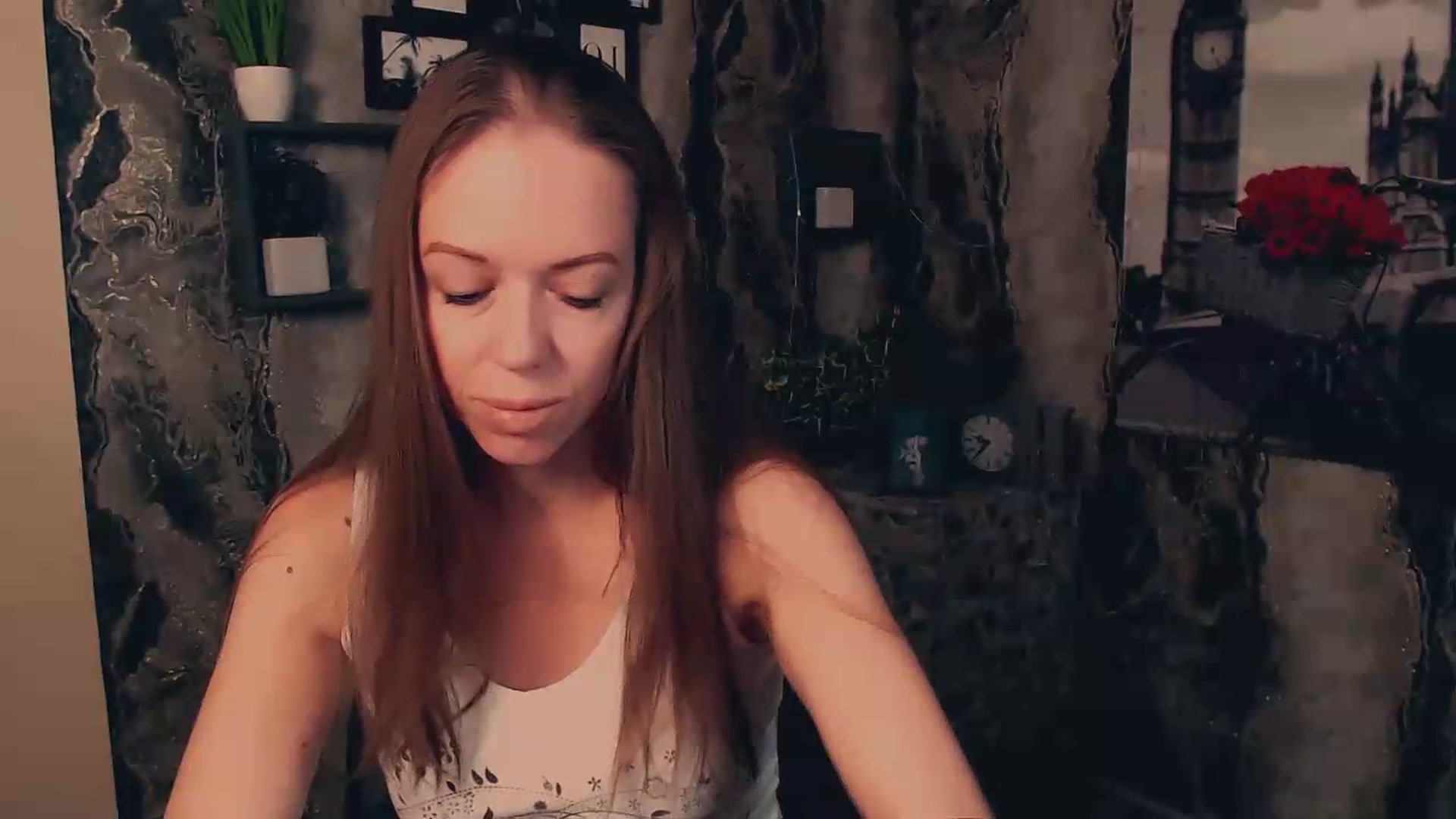 Gallery image thumbnail from JanetJerass_'s myfreecams stream on, 08/31/2026, 04:59 image 9 of 20