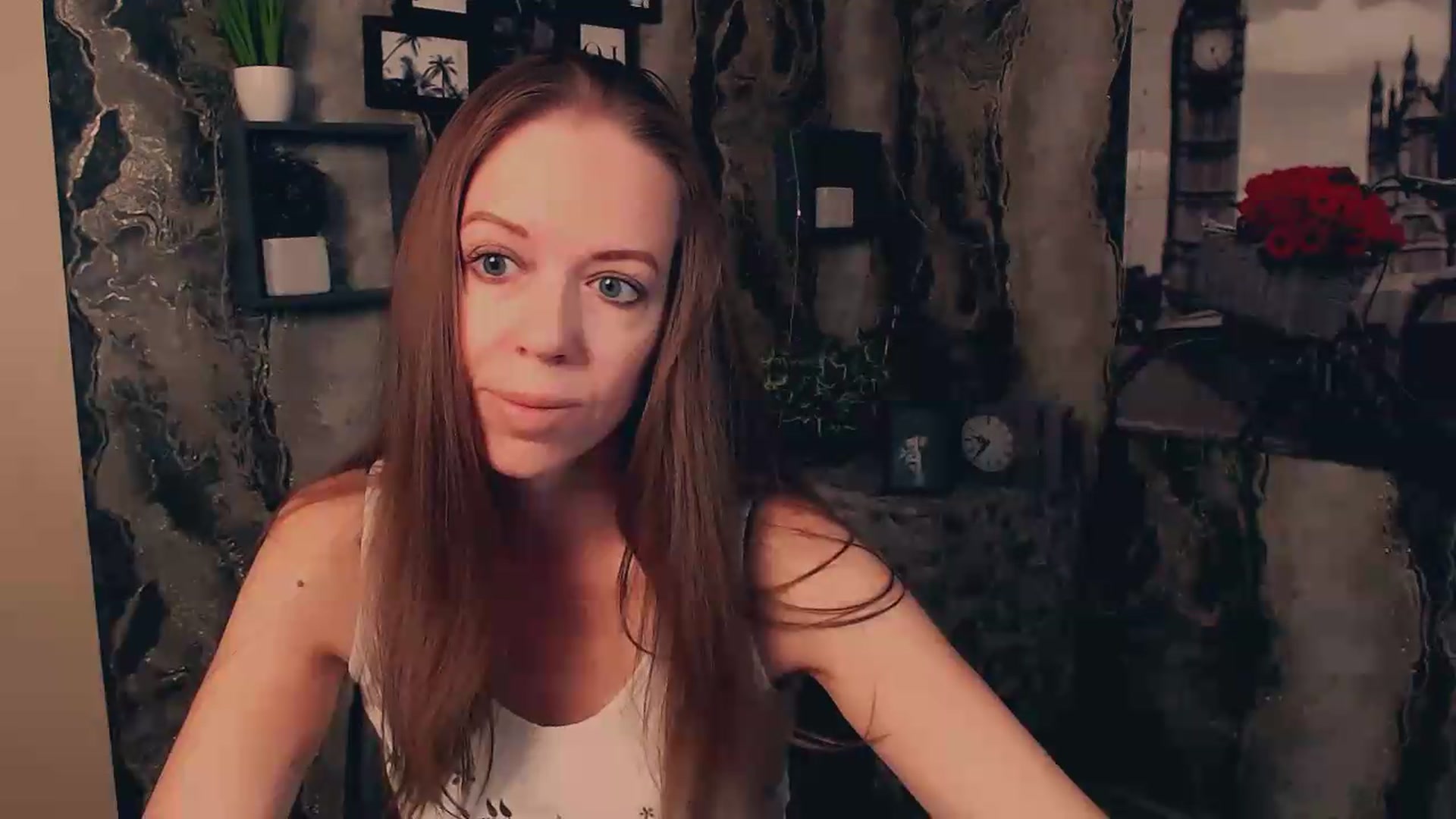 Gallery image thumbnail from JanetJerass_'s myfreecams stream on, 08/31/2026, 04:59 image 12 of 20