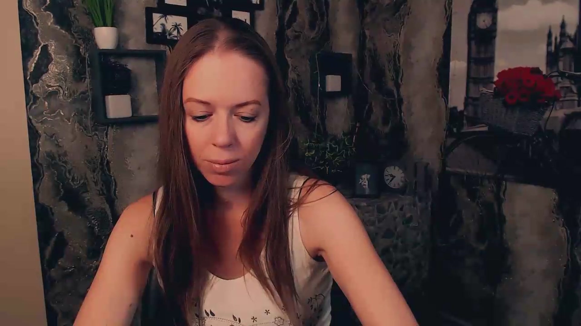 Gallery image thumbnail from JanetJerass_'s myfreecams stream on, 08/31/2026, 09:04 image 11 of 20