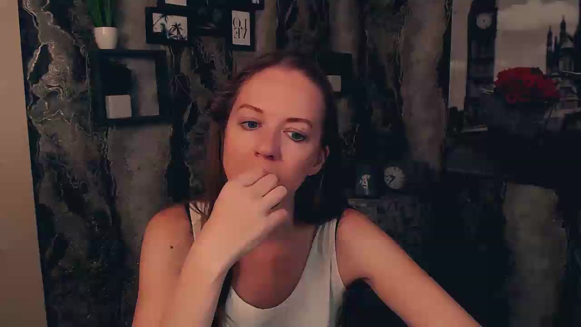 Gallery image thumbnail from JanetJerass_'s myfreecams stream on, 08/31/2026, 09:04 image 14 of 20