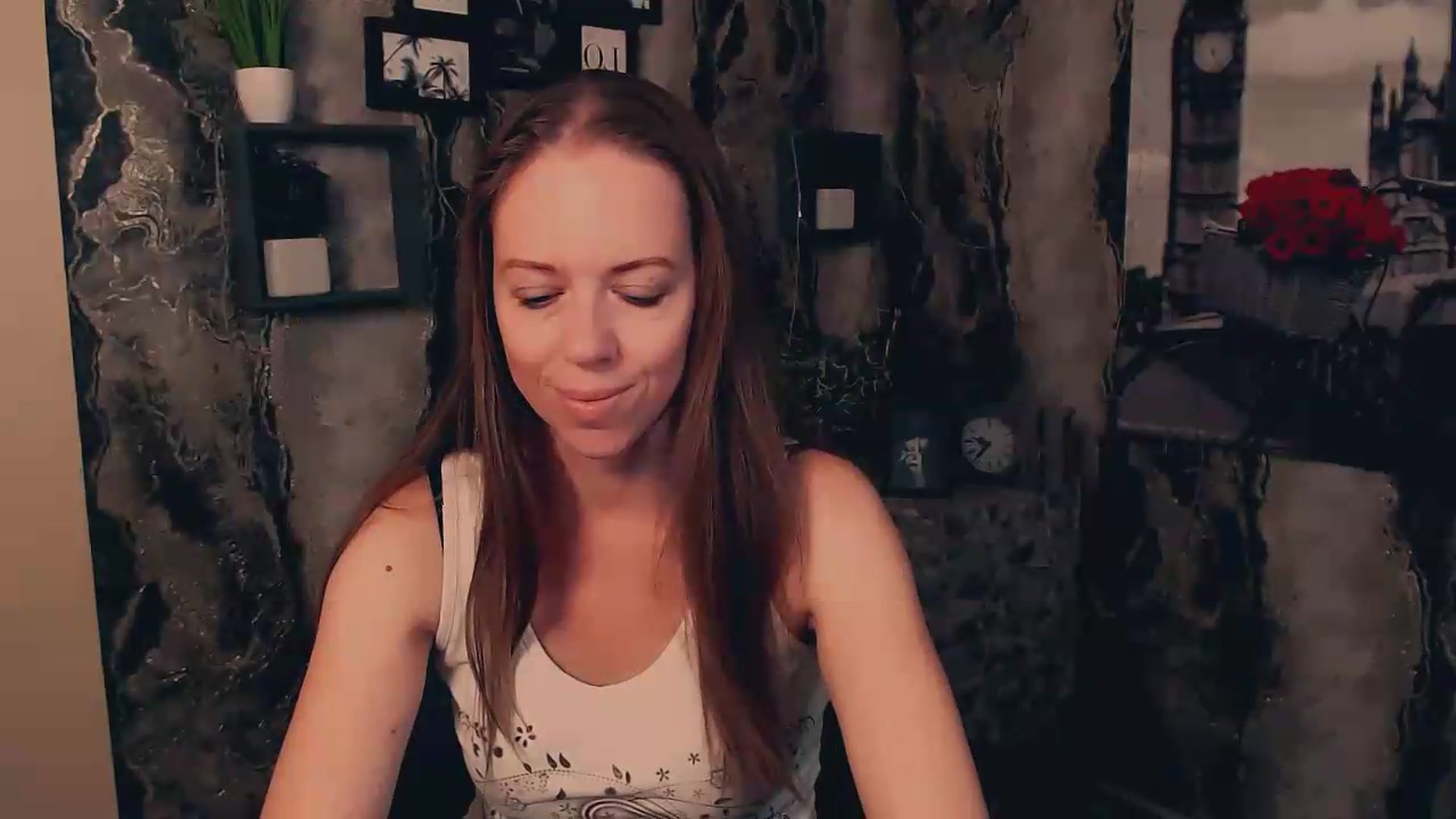 Gallery image thumbnail from JanetJerass_'s myfreecams stream on, 08/31/2026, 10:10 image 5 of 20