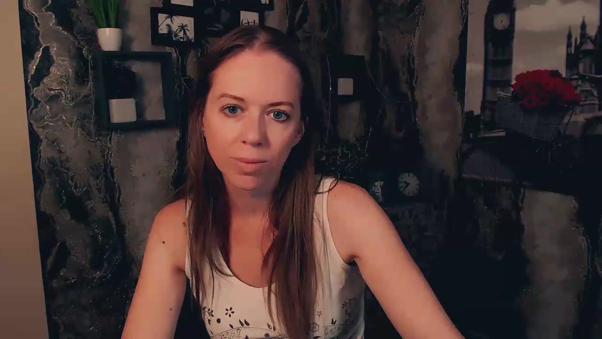 Gallery image thumbnail from JanetJerass_'s myfreecams stream on, 08/31/2026, 10:10 image 13 of 20