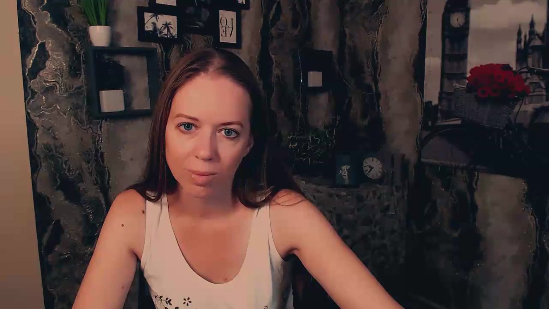 Gallery image thumbnail from JanetJerass_'s myfreecams stream on, 08/31/2026, 10:10 image 18 of 20