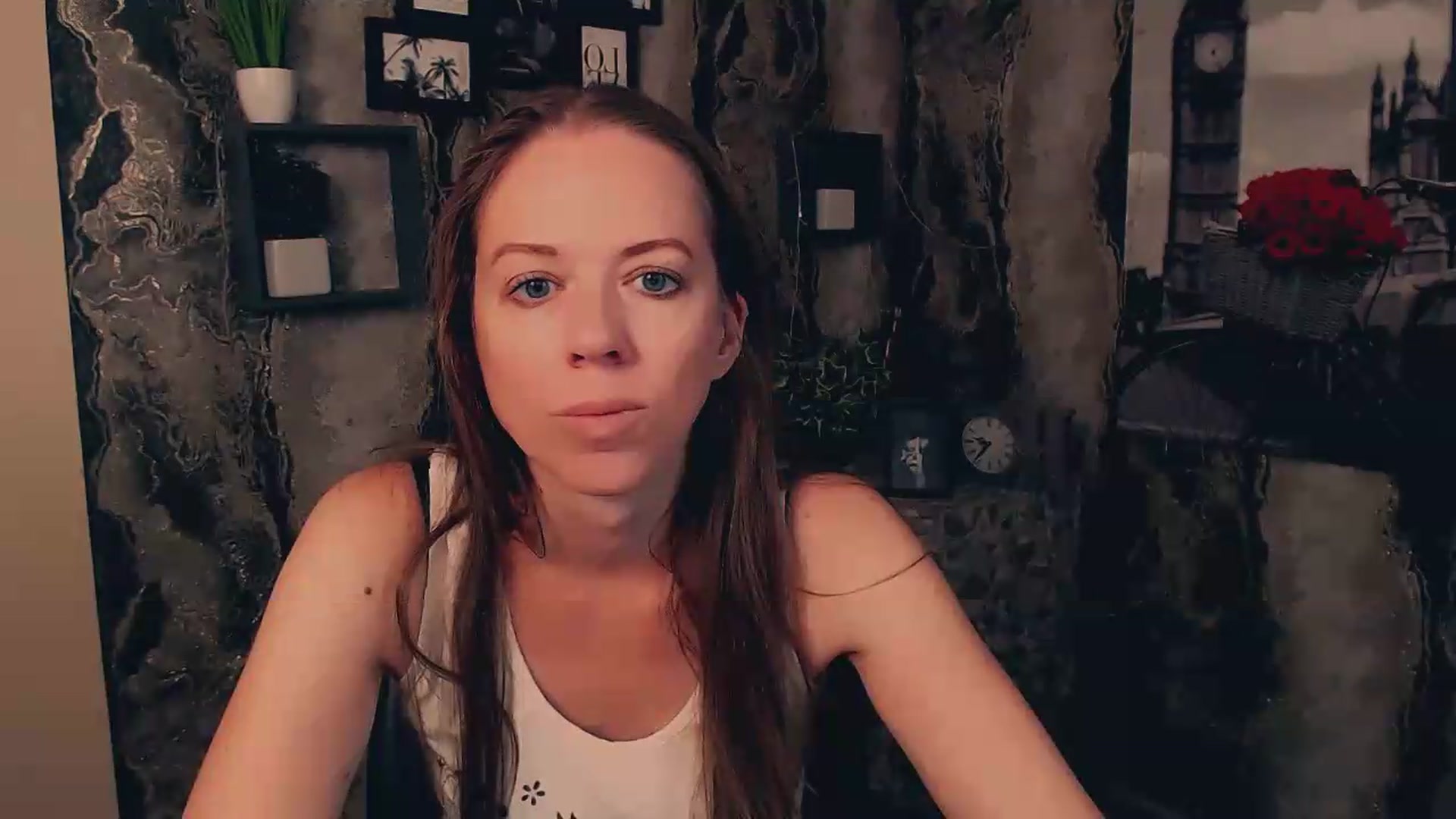 Gallery image thumbnail from JanetJerass_'s myfreecams stream on, 08/31/2026, 10:10 image 4 of 20
