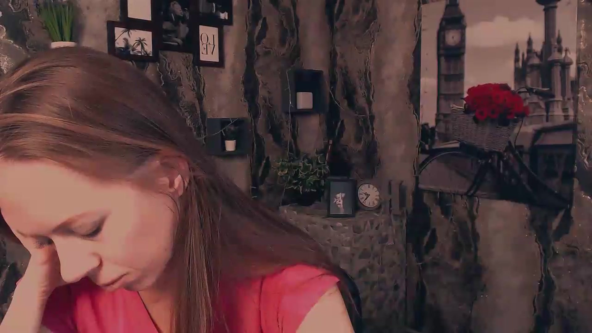 Gallery image thumbnail from JanetJerass_'s myfreecams stream on, 09/04/2026, 06:15 image 6 of 20