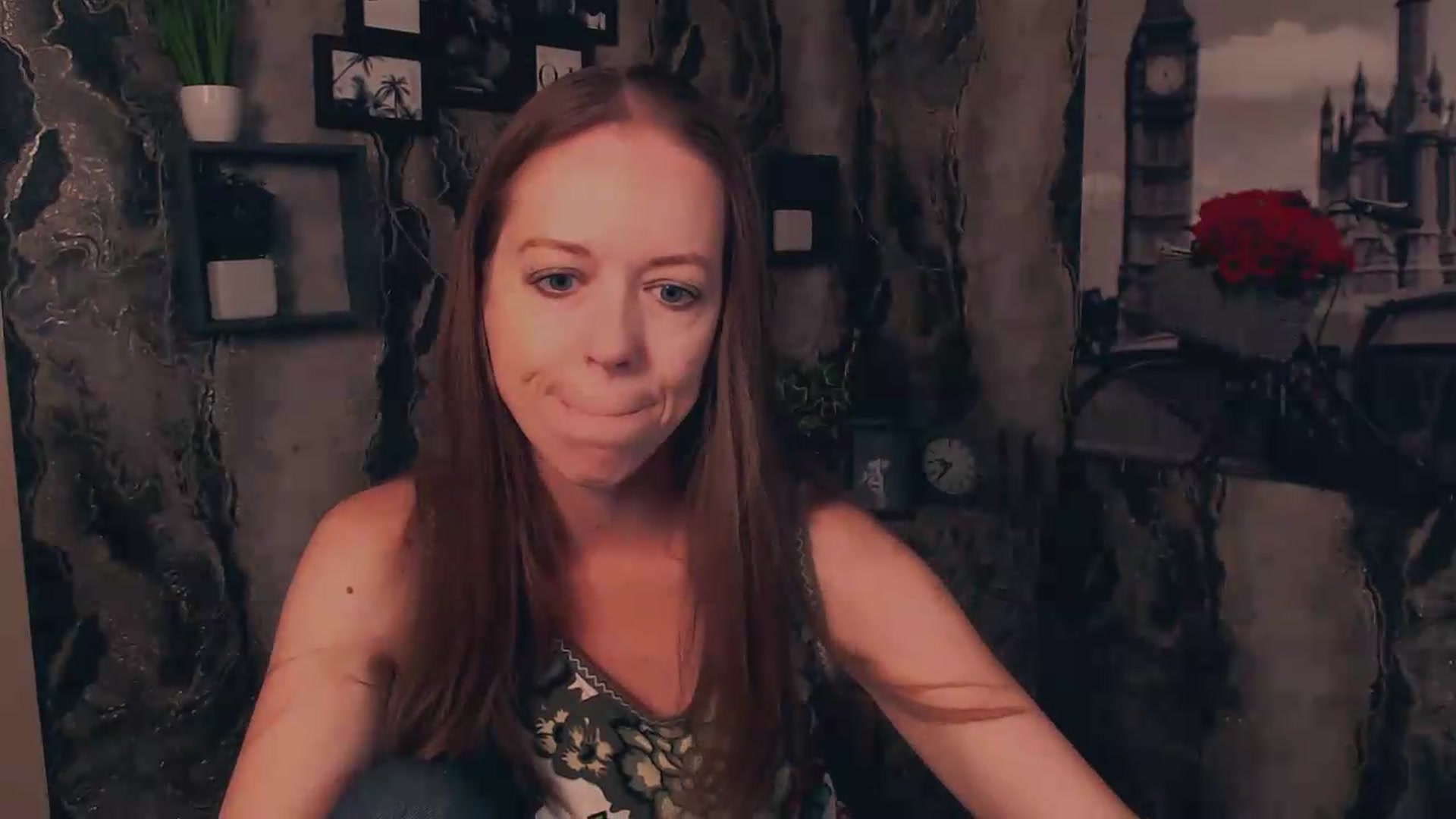 Gallery image thumbnail from JanetJerass_'s myfreecams stream on, 09/05/2026, 06:13 image 17 of 20