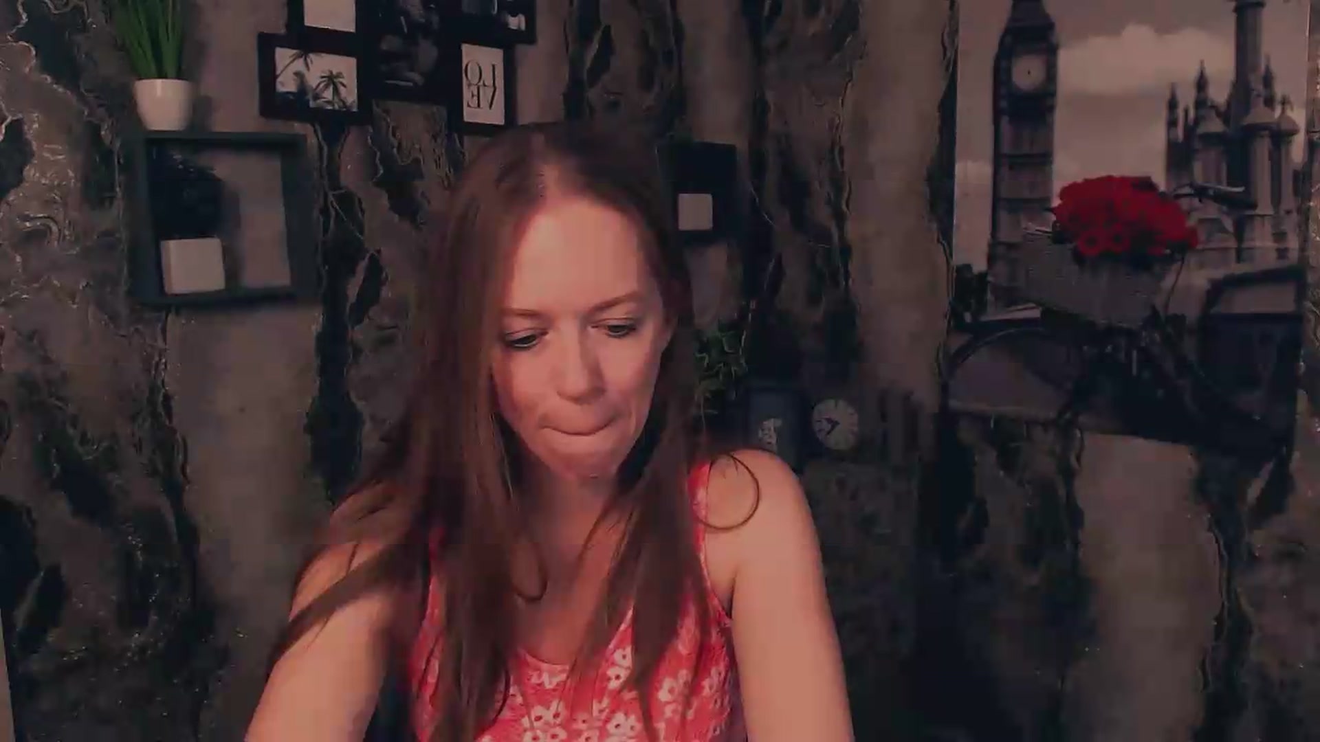 Gallery image thumbnail from JanetJerass_'s myfreecams stream on, 09/07/2026, 10:13 image 7 of 20