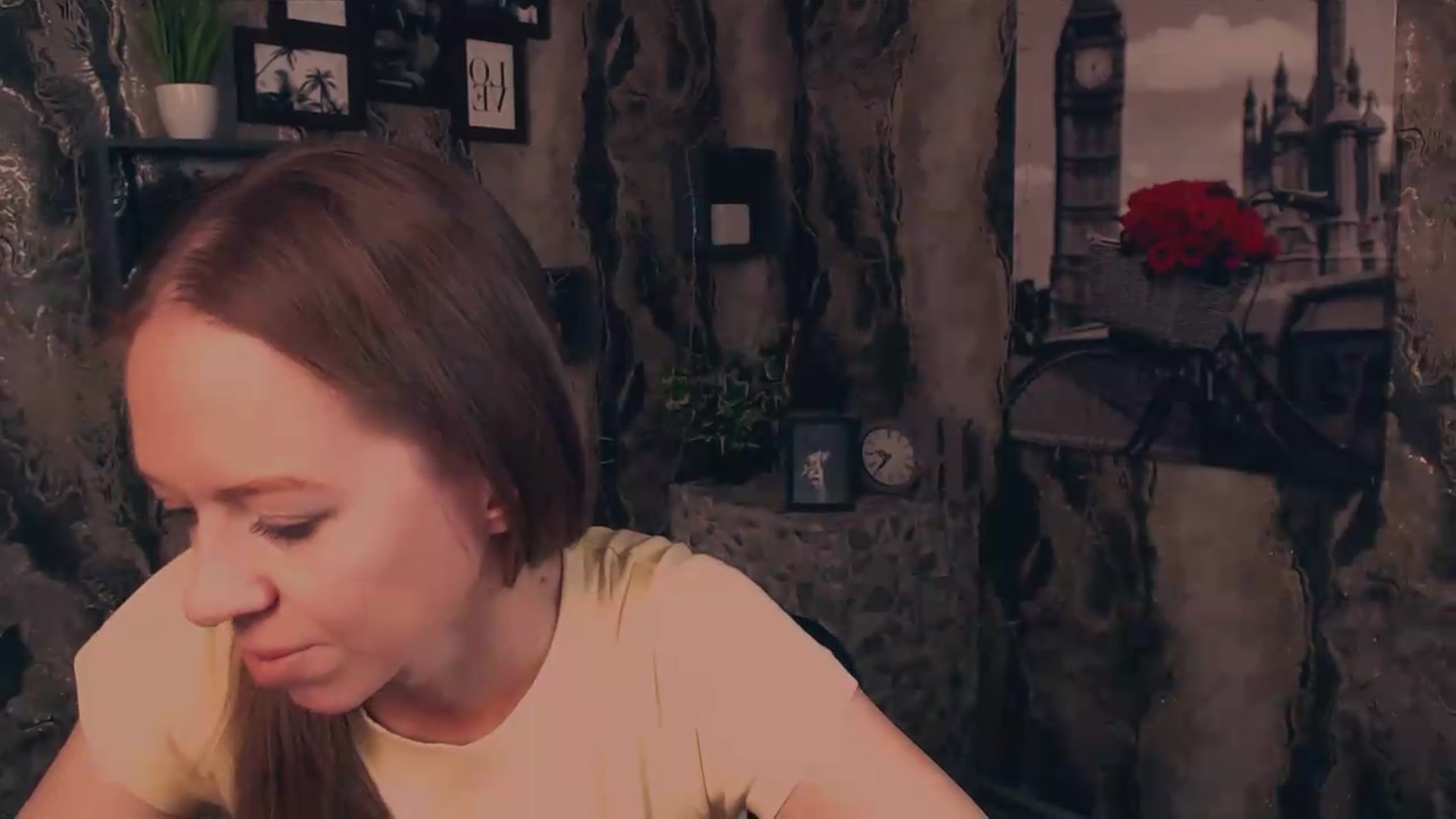 Gallery image thumbnail from JanetJerass_'s myfreecams stream on, 09/25/2026, 09:51 image 10 of 20
