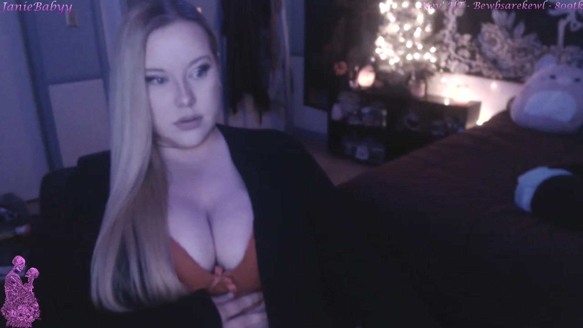 Gallery image thumbnail from JanieBabyy's myfreecams stream on, 12/05/2022, 04:50 image 18 of 20