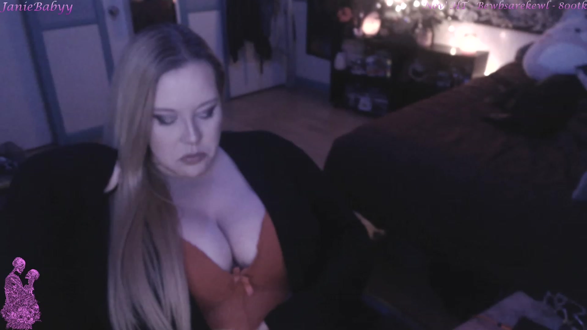 Gallery image thumbnail from JanieBabyy's myfreecams stream on, 12/05/2022, 05:53 image 14 of 20