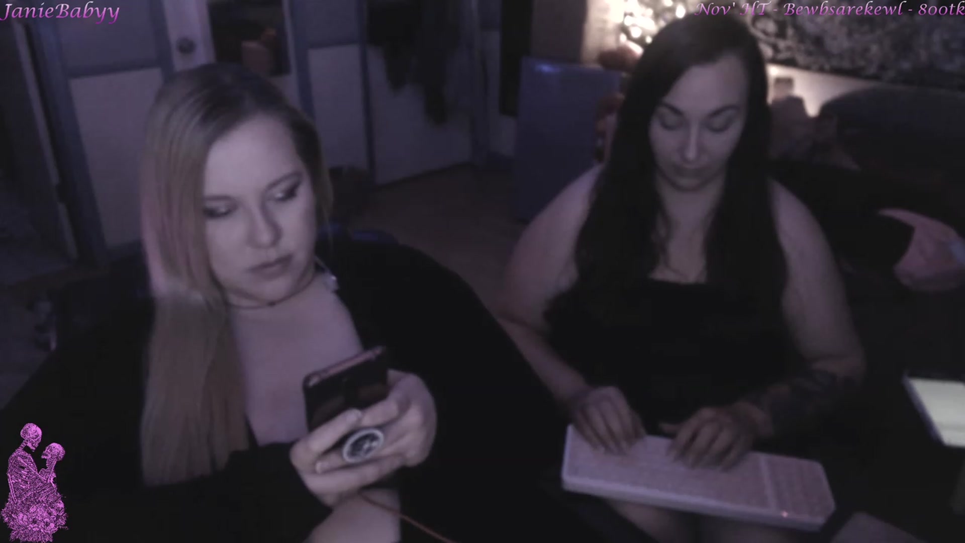 Gallery image thumbnail from JanieBabyy's myfreecams stream on, 12/06/2022, 06:02 image 9 of 20