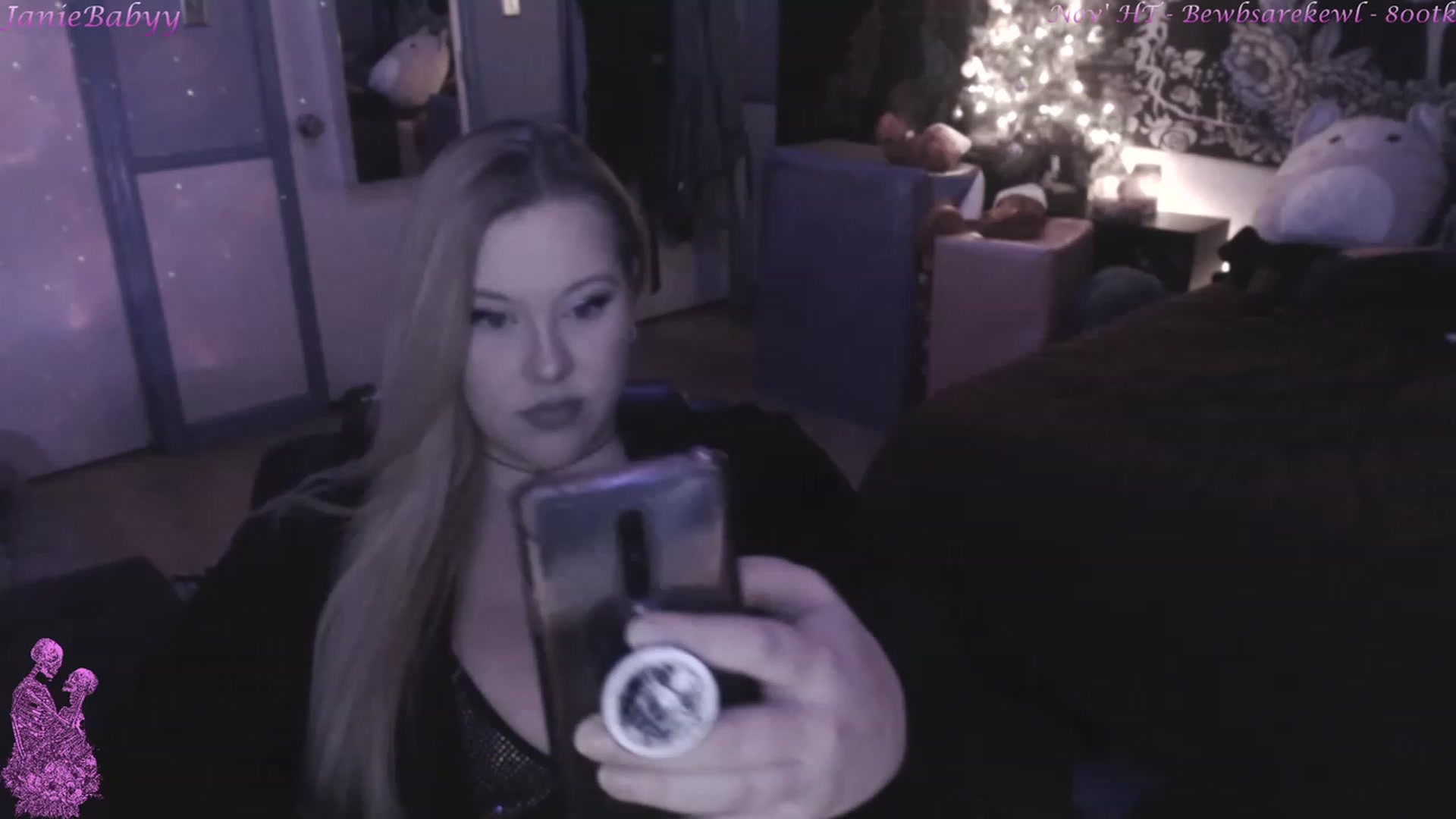 Gallery image thumbnail from JanieBabyy's myfreecams stream on, 12/09/2022, 06:19 image 3 of 20