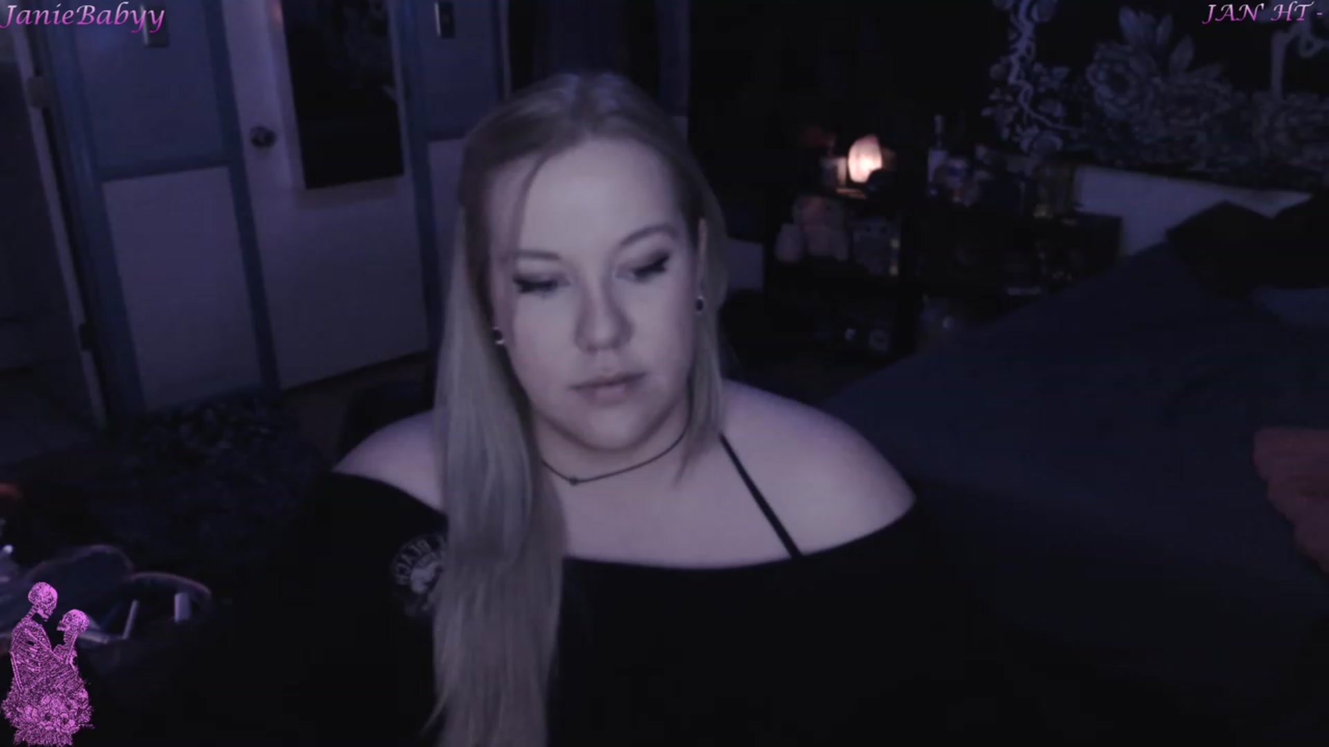 Gallery image thumbnail from JanieBabyy's myfreecams stream on, 01/15/2023, 07:39 image 18 of 20