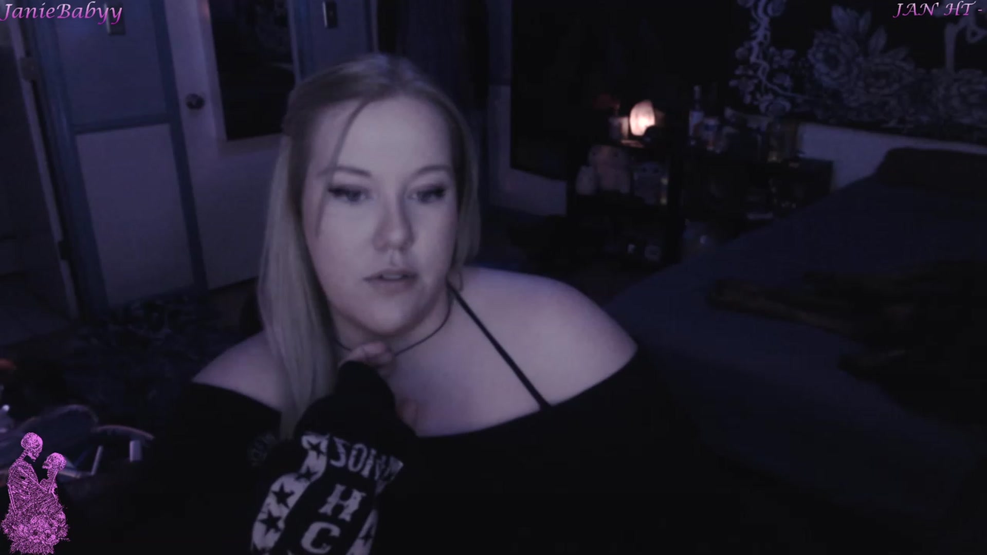 Gallery image thumbnail from JanieBabyy's myfreecams stream on, 01/15/2023, 07:39 image 4 of 20