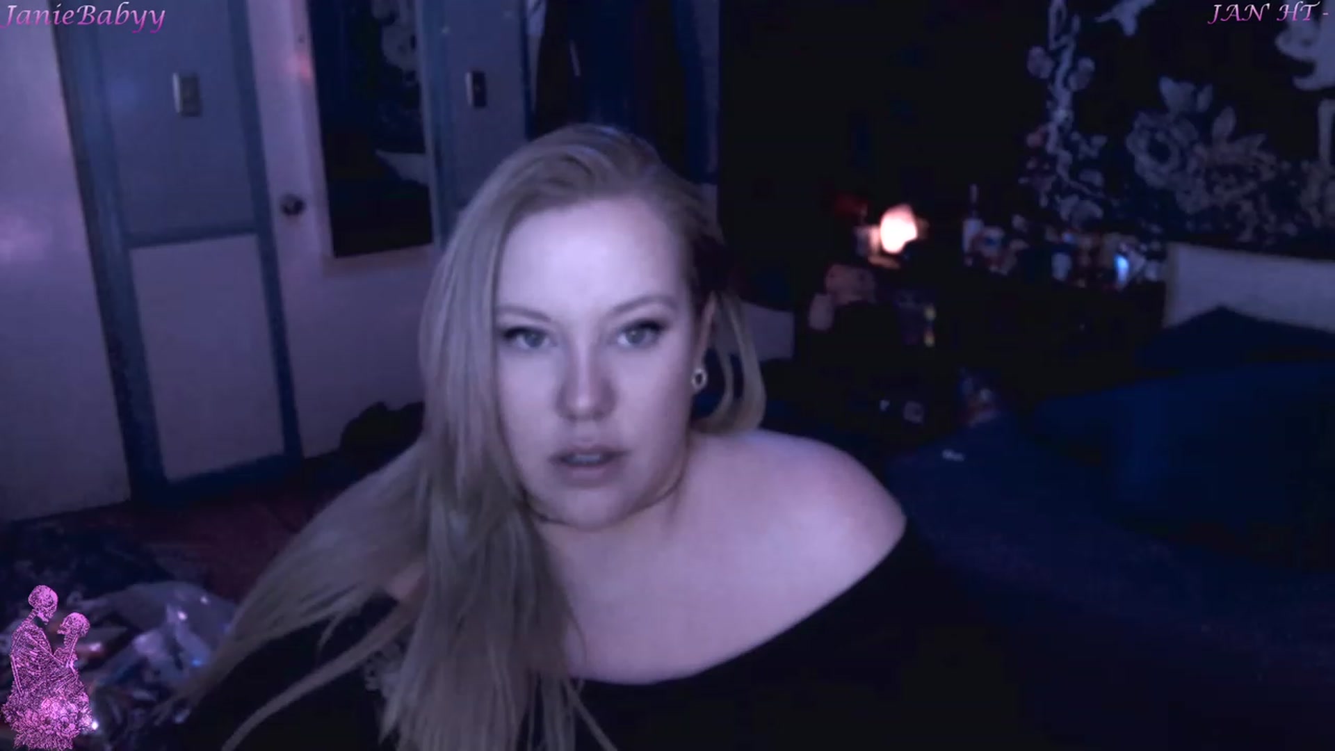 Gallery image thumbnail from JanieBabyy's myfreecams stream on, 01/16/2023, 07:10 image 3 of 20