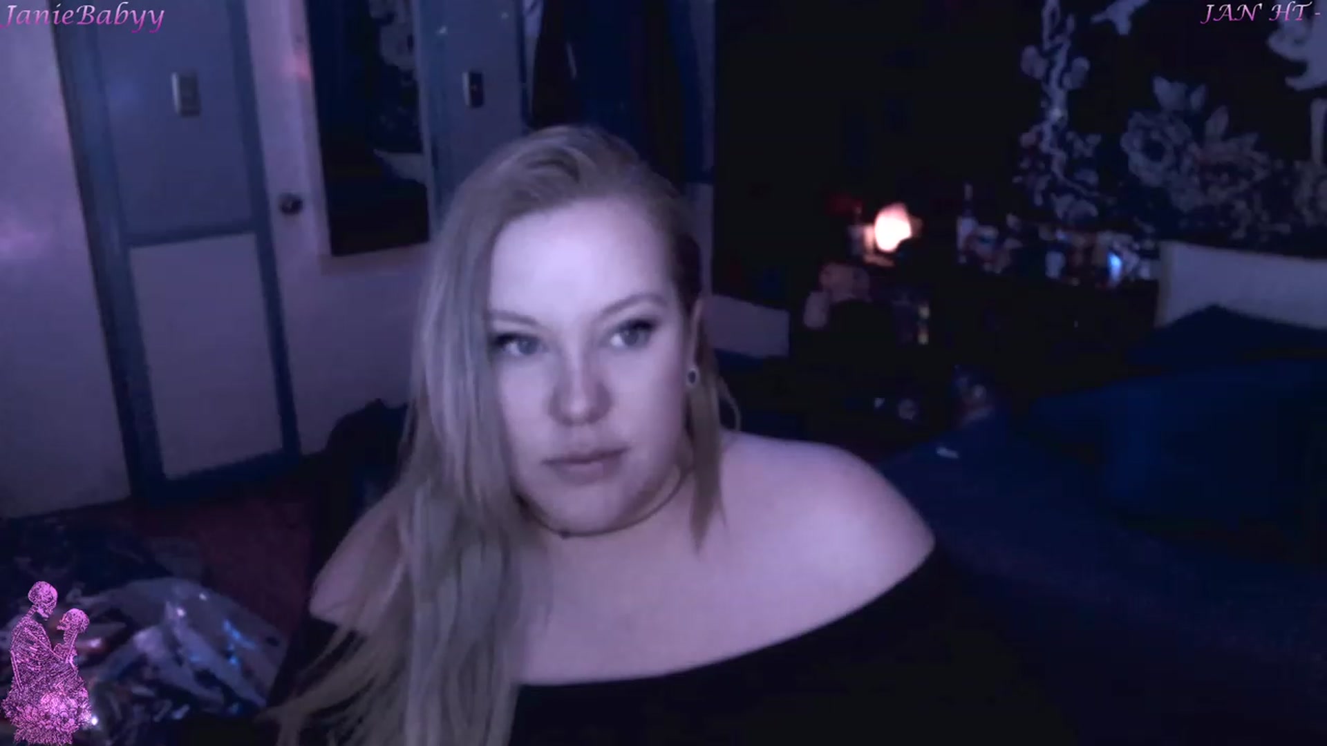 Gallery image thumbnail from JanieBabyy's myfreecams stream on, 01/16/2023, 07:10 image 5 of 20