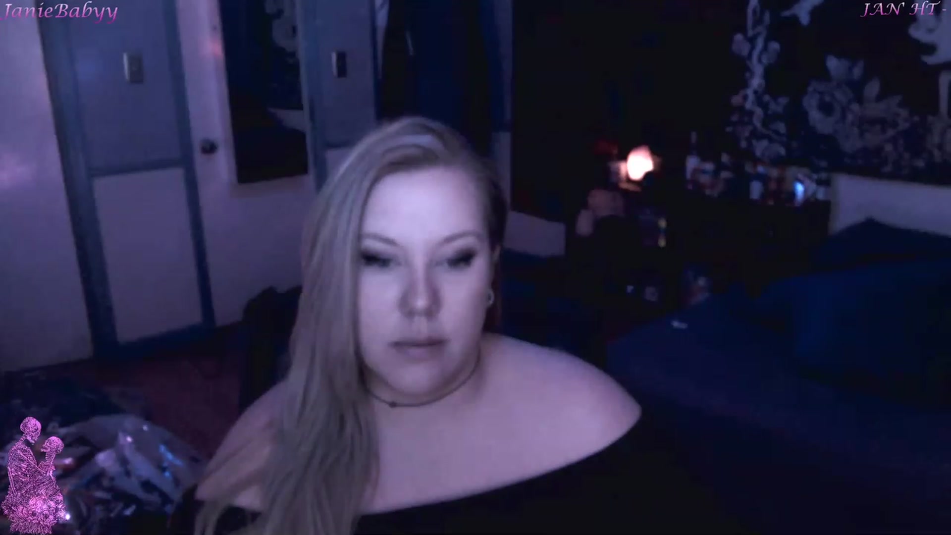 Gallery image thumbnail from JanieBabyy's myfreecams stream on, 01/16/2023, 07:10 image 13 of 20