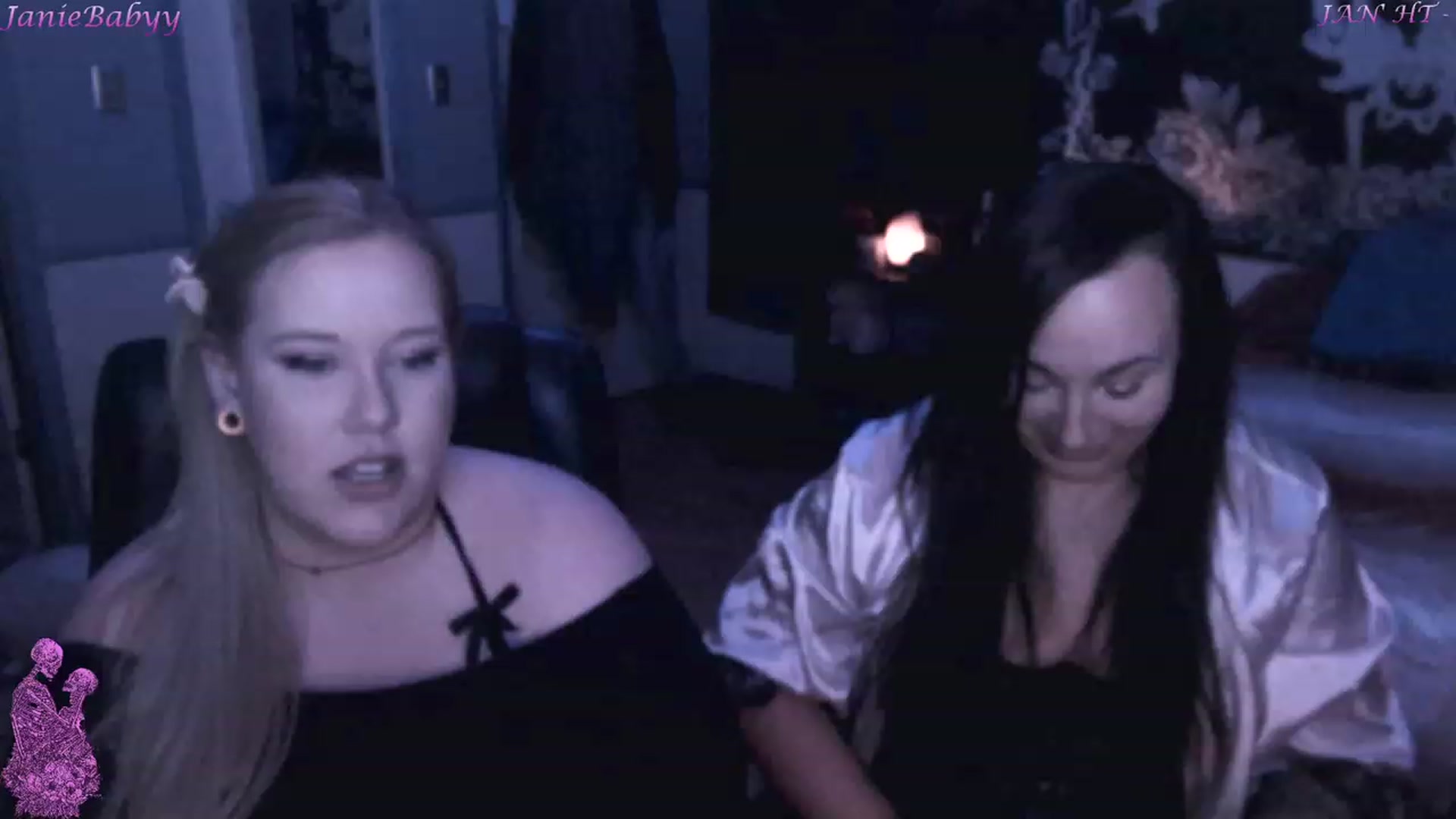 Gallery image thumbnail from JanieBabyy's myfreecams stream on, 01/19/2023, 07:54 image 16 of 20
