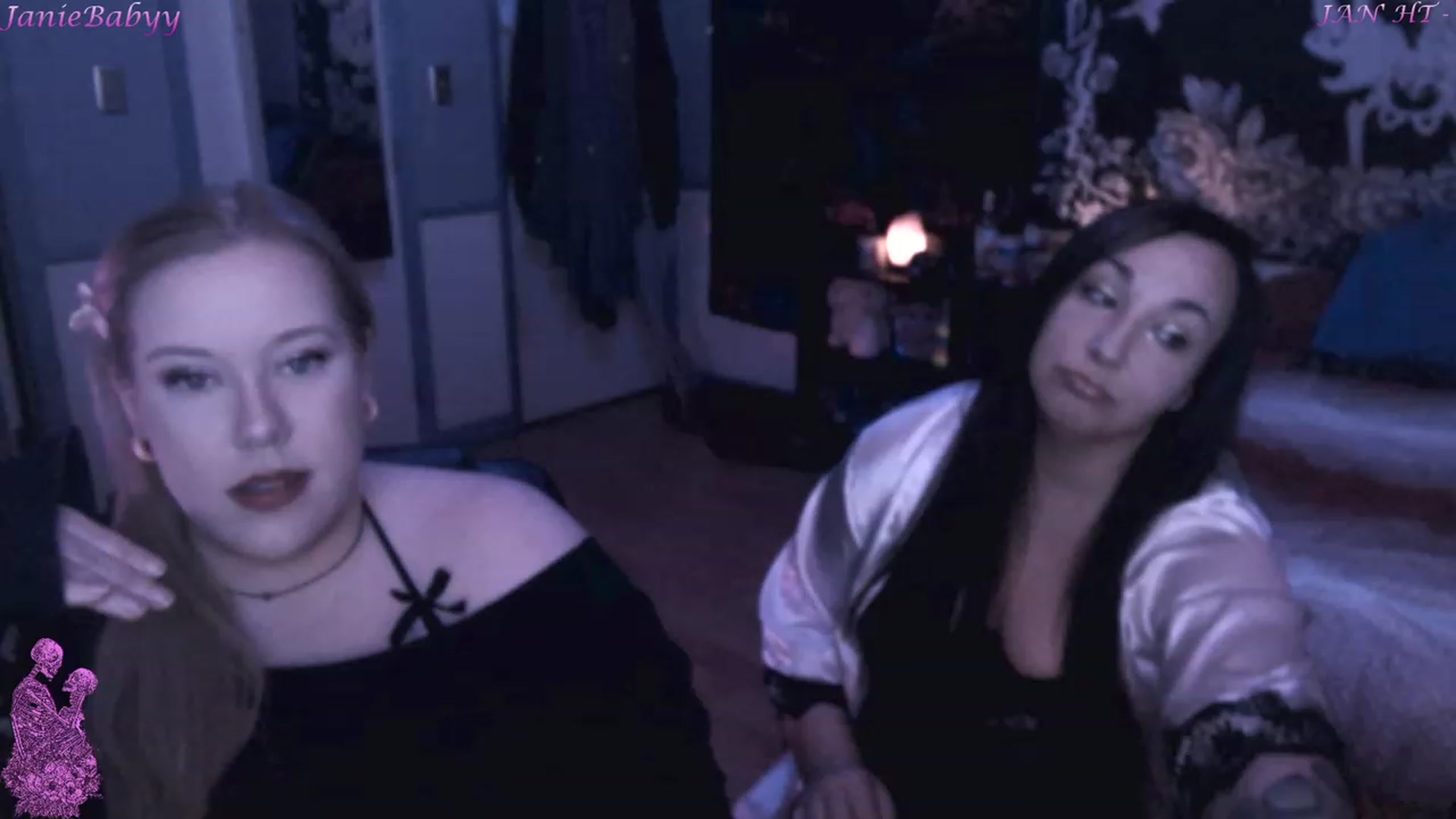Gallery image thumbnail from JanieBabyy's myfreecams stream on, 01/19/2023, 07:54 image 3 of 20