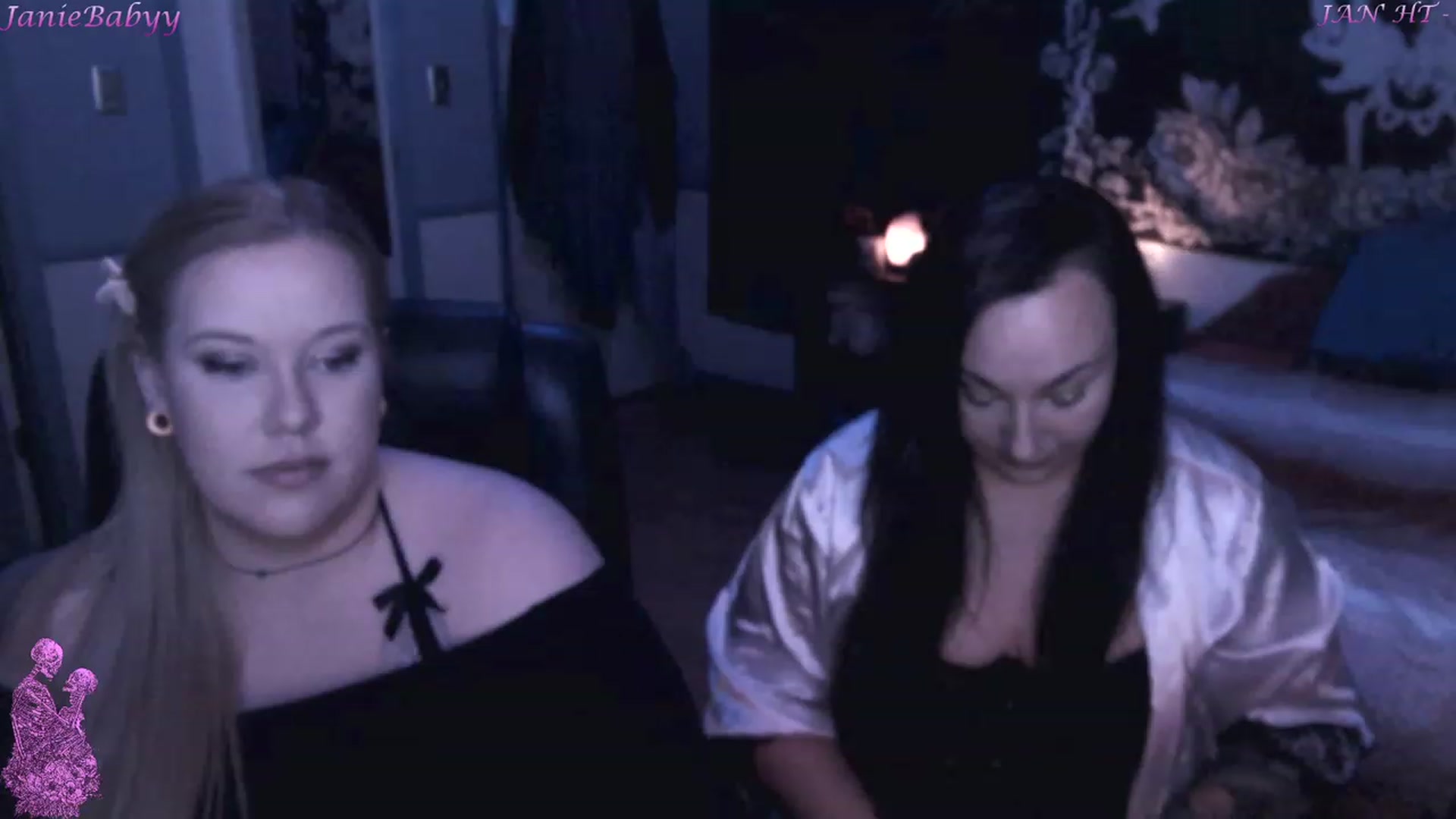 Gallery image thumbnail from JanieBabyy's myfreecams stream on, 01/19/2023, 07:54 image 17 of 20