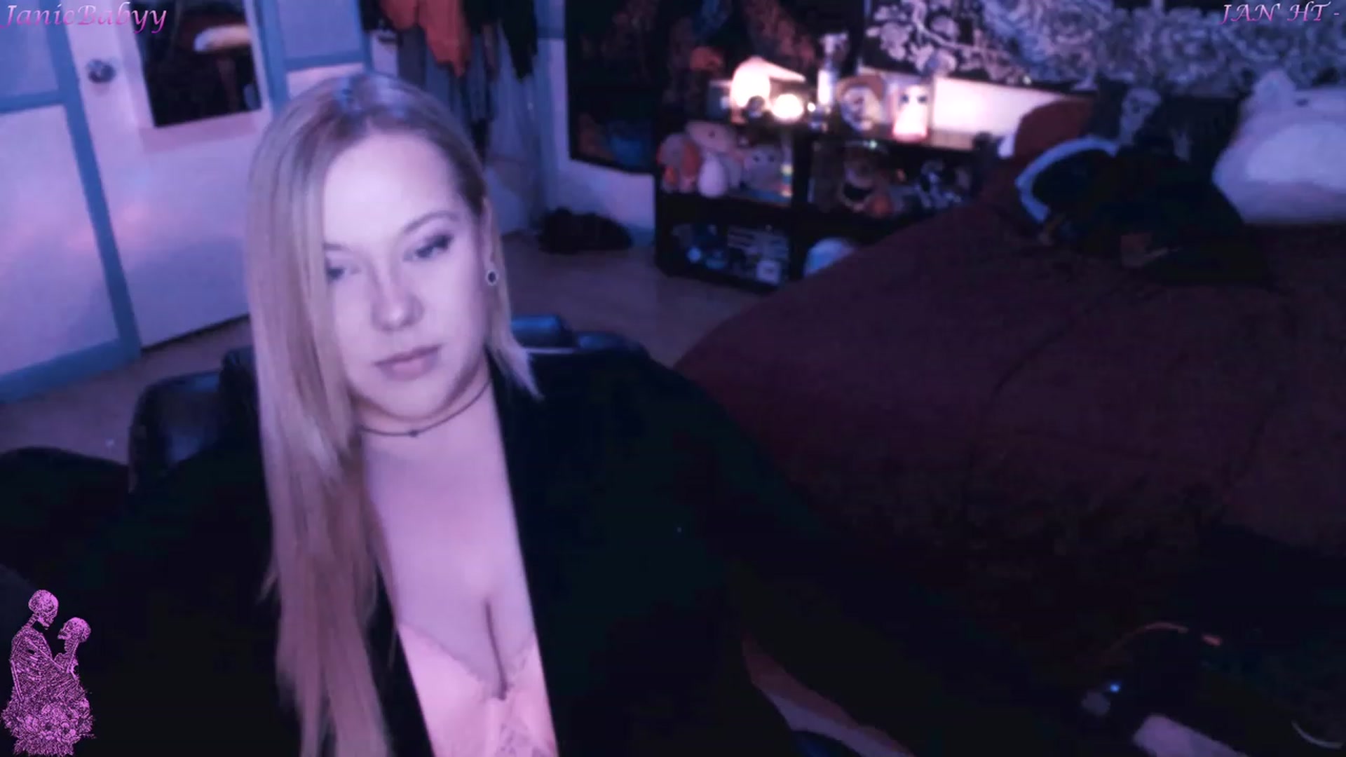 Gallery image thumbnail from JanieBabyy's myfreecams stream on, 02/15/2023, 03:45 image 11 of 20