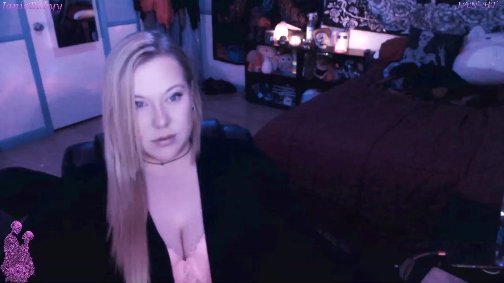 Gallery image thumbnail from JanieBabyy's myfreecams stream on, 02/15/2023, 04:25 image 10 of 20