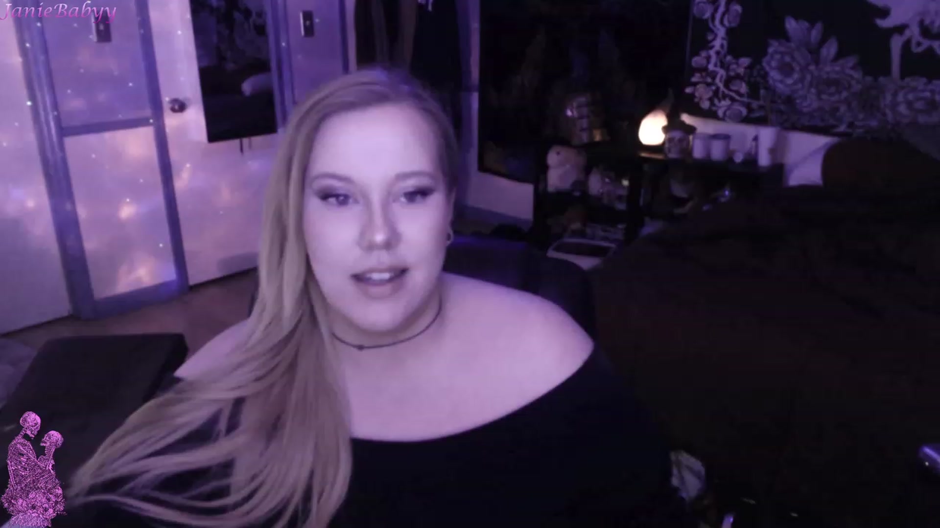 Gallery image thumbnail from JanieBabyy's myfreecams stream on, 03/19/2023, 13:55 image 15 of 20