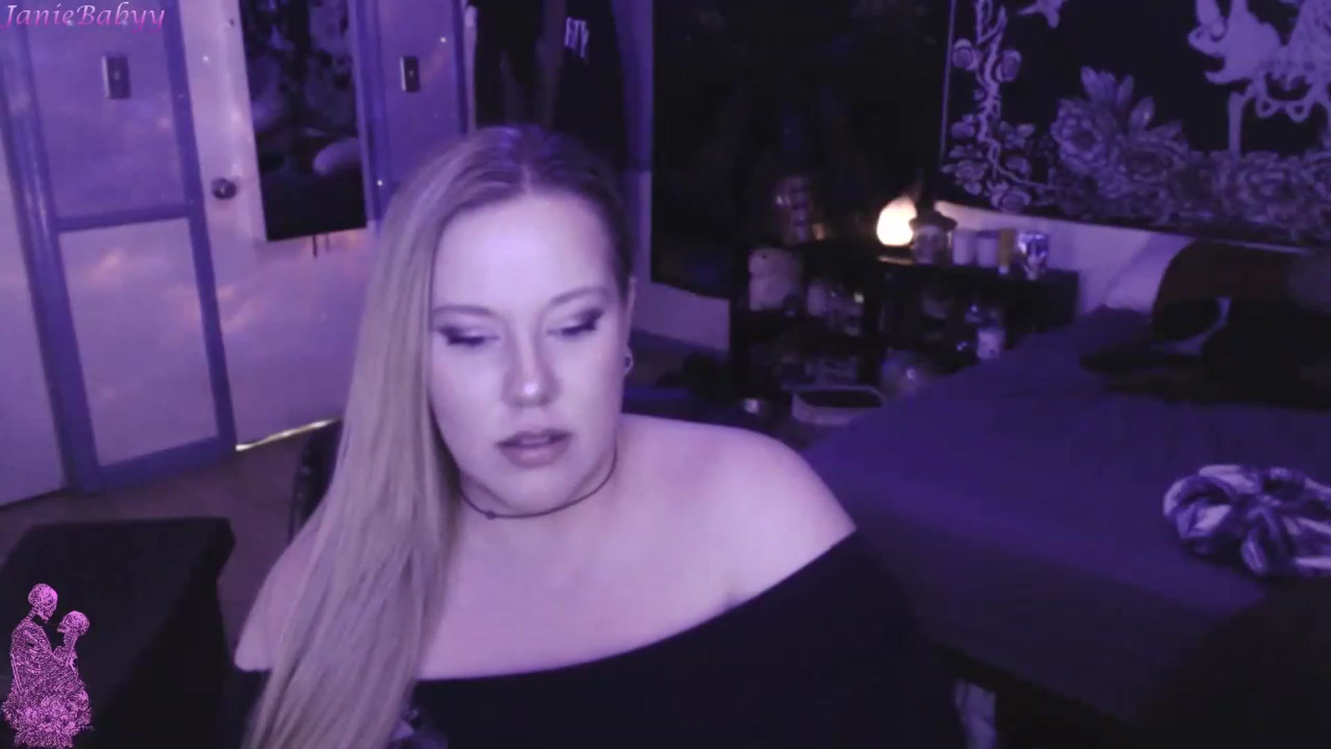 Gallery image thumbnail from JanieBabyy's myfreecams stream on, 03/20/2023, 16:05 image 11 of 20