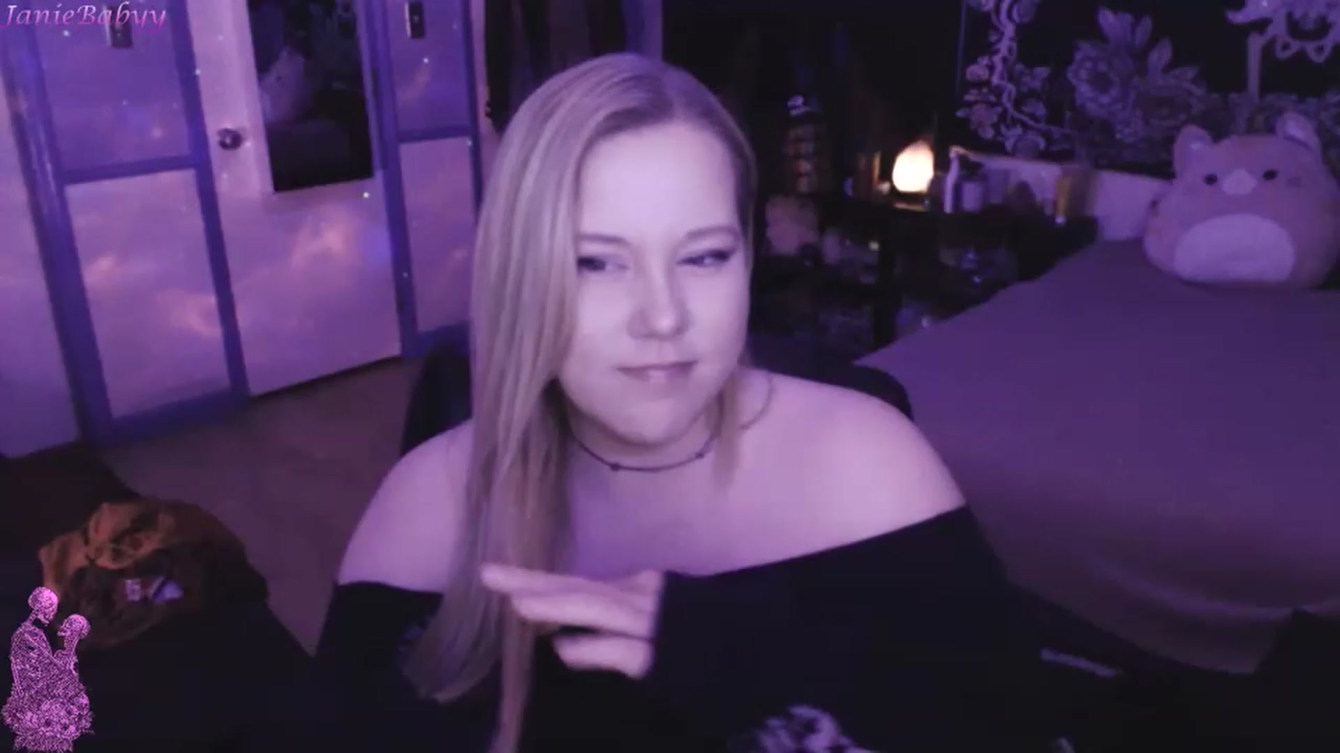 Gallery image thumbnail from JanieBabyy's myfreecams stream on, 03/31/2023, 16:04 image 11 of 20
