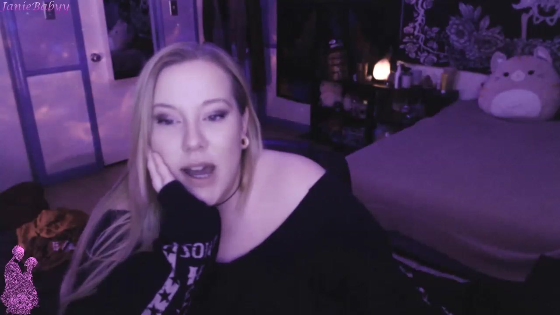 Gallery image thumbnail from JanieBabyy's myfreecams stream on, 03/31/2023, 16:49 image 19 of 20