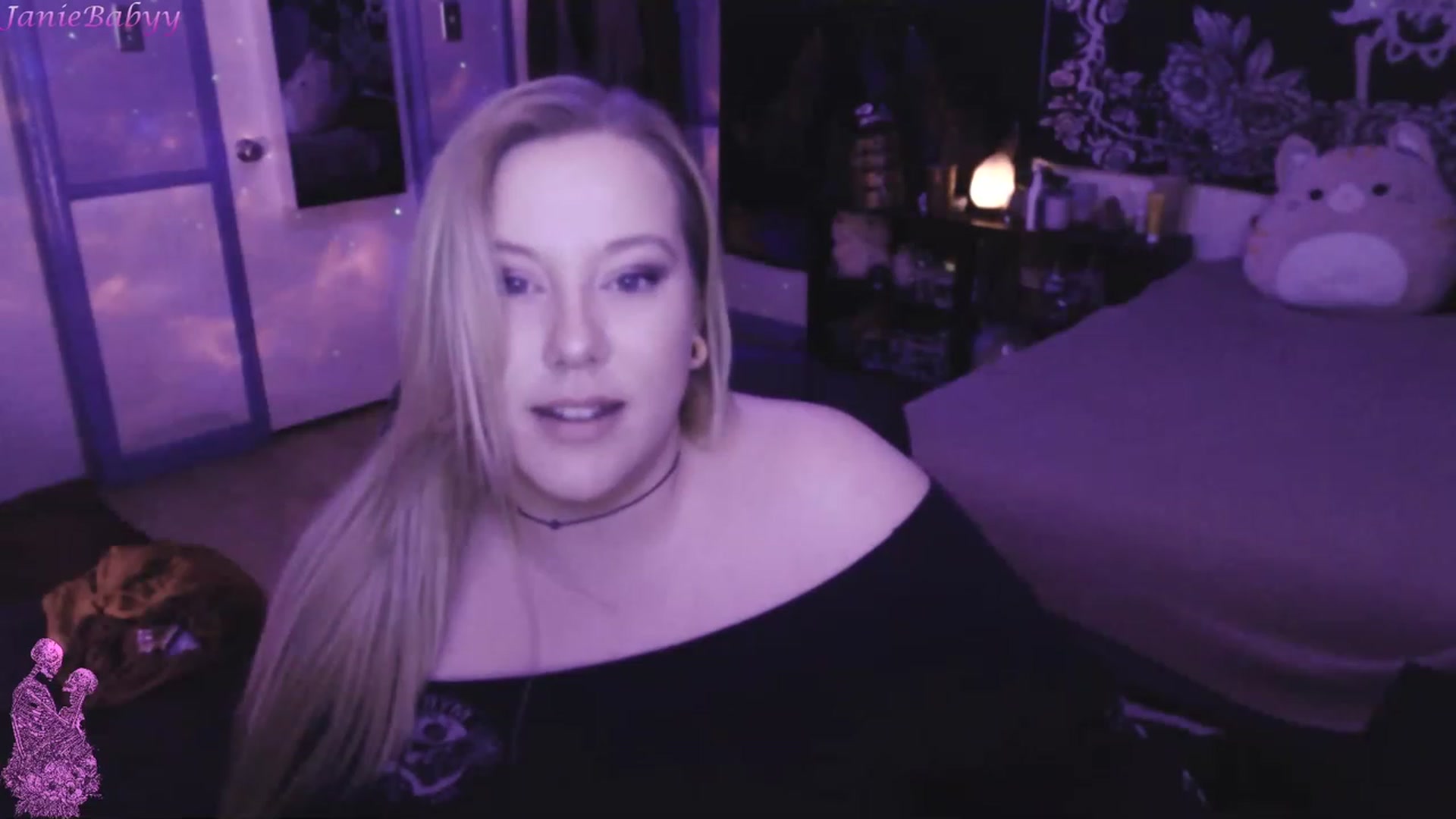 Gallery image thumbnail from JanieBabyy's myfreecams stream on, 03/31/2023, 16:49 image 4 of 20