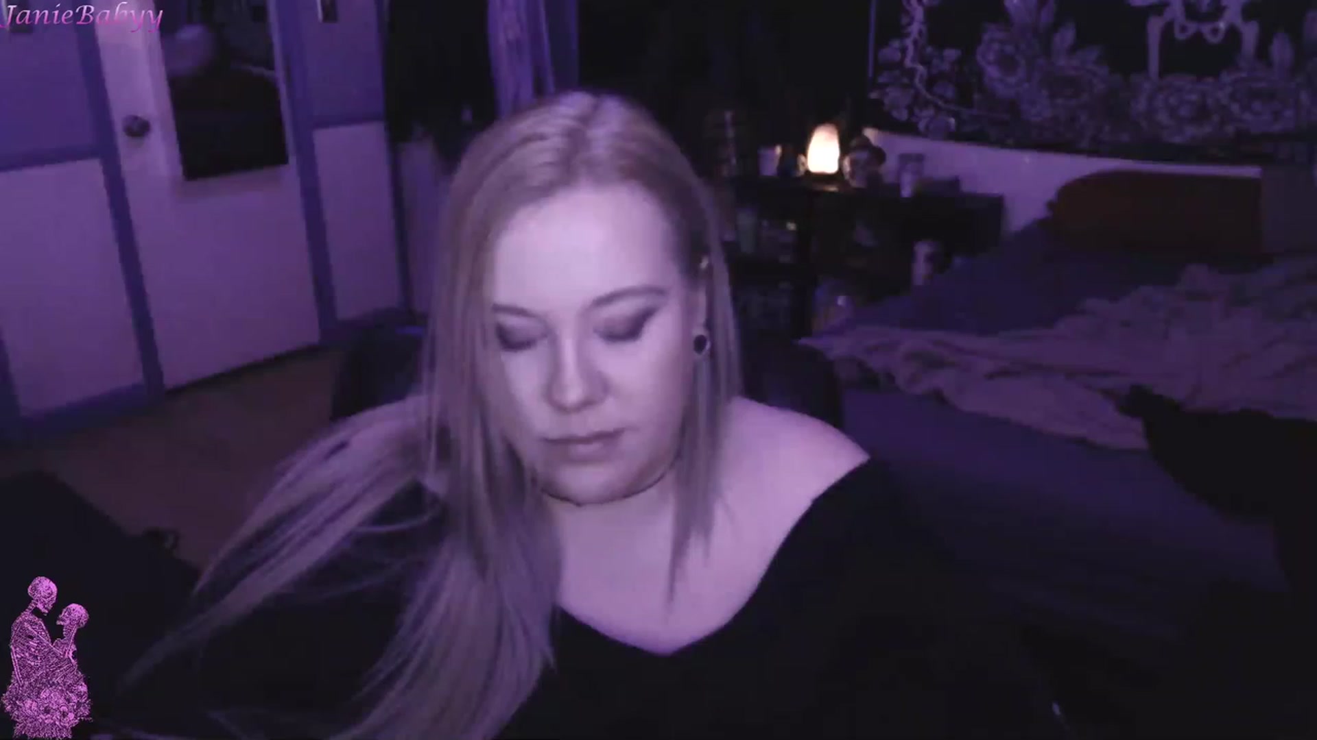 Gallery image thumbnail from JanieBabyy's myfreecams stream on, 04/18/2023, 06:16 image 13 of 20