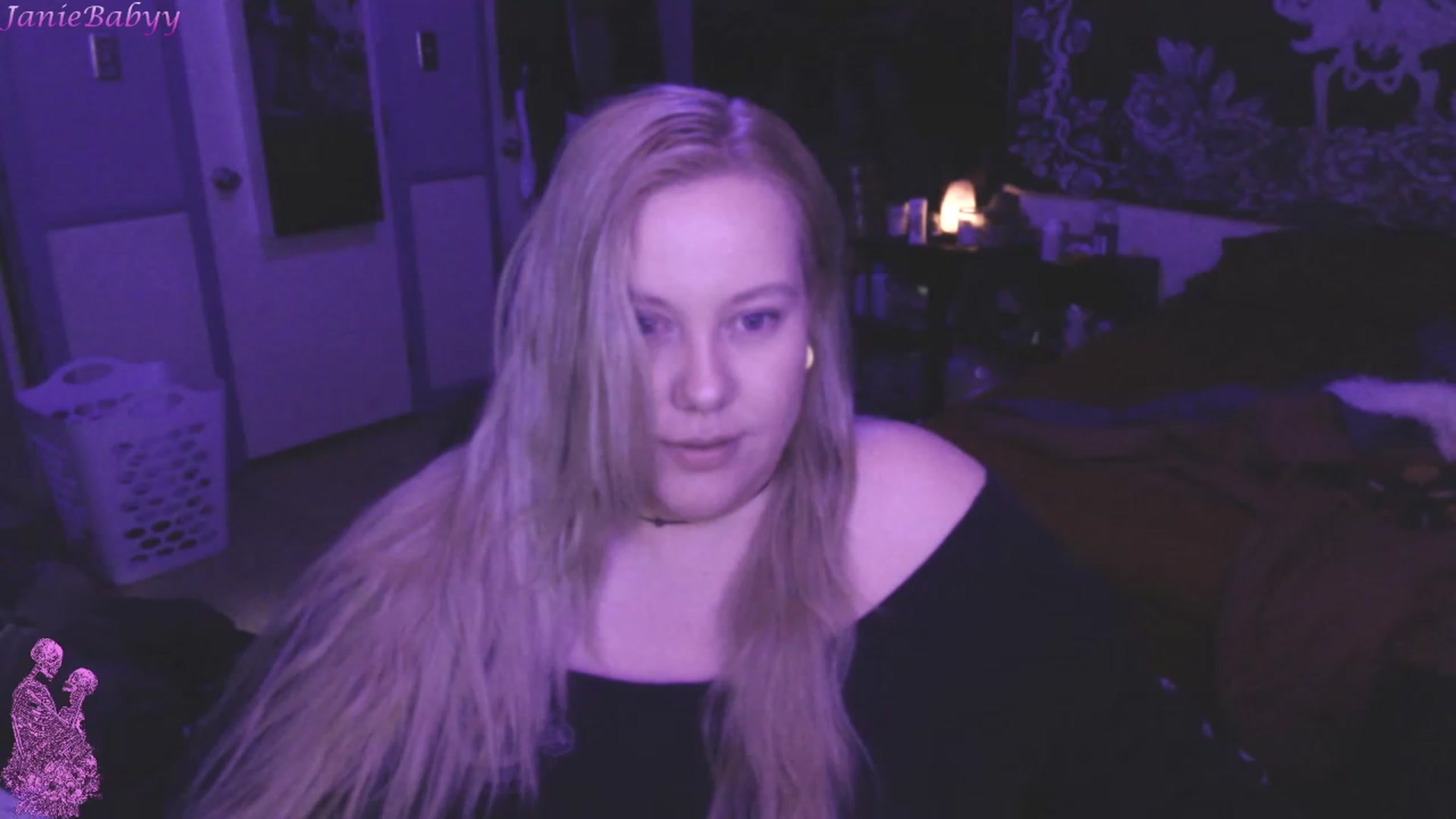 Gallery image thumbnail from JanieBabyy's myfreecams stream on, 04/27/2023, 16:11 image 1 of 20