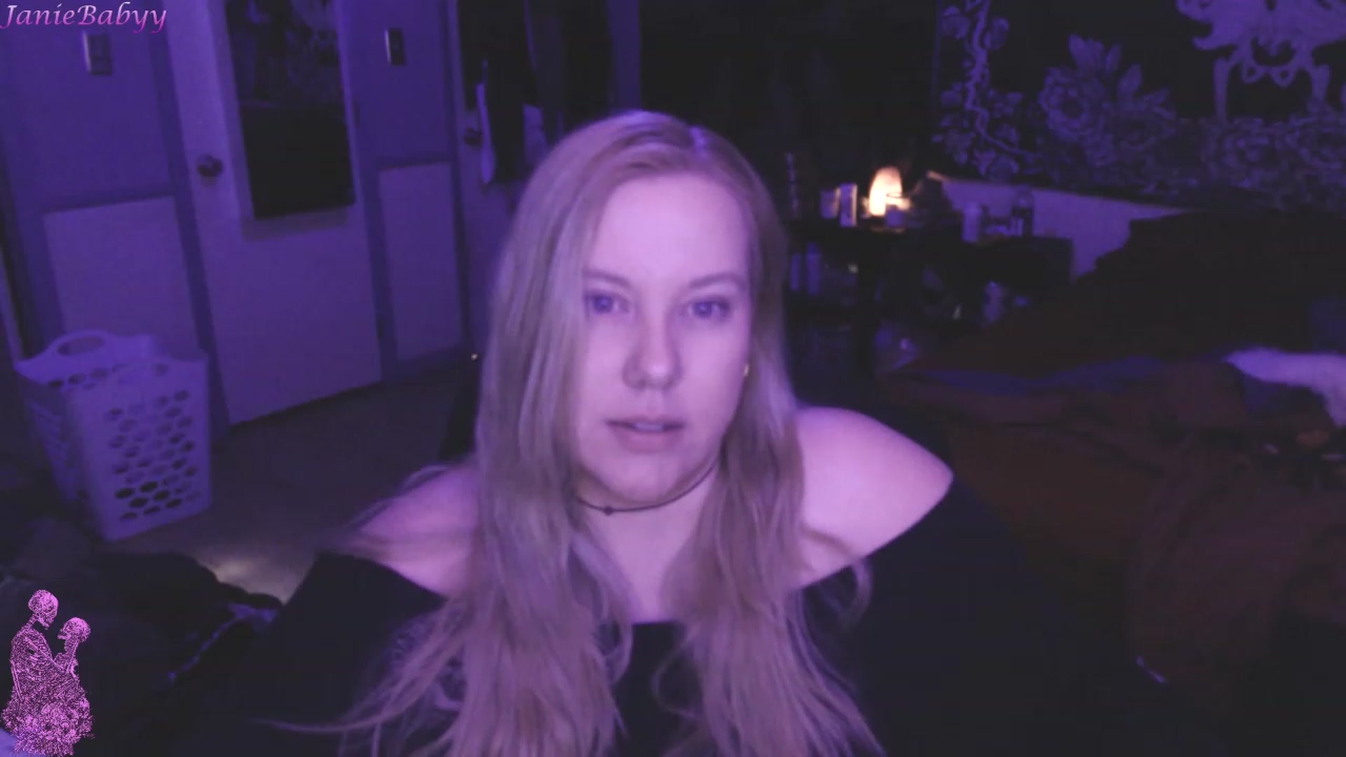 Gallery image thumbnail from JanieBabyy's myfreecams stream on, 04/27/2023, 16:11 image 7 of 20