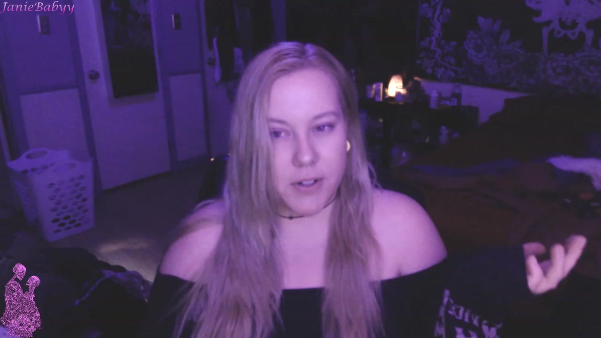 Gallery image thumbnail from JanieBabyy's myfreecams stream on, 04/27/2023, 16:11 image 6 of 20