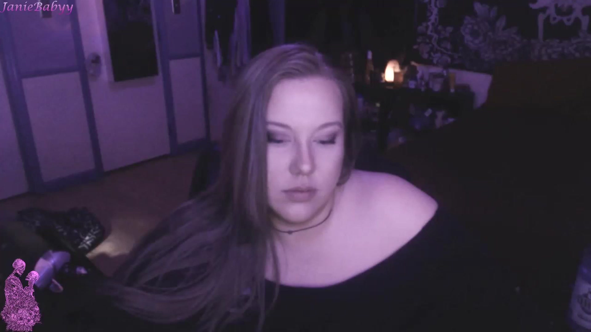 Gallery image thumbnail from JanieBabyy's myfreecams stream on, 05/07/2023, 17:39 image 18 of 20