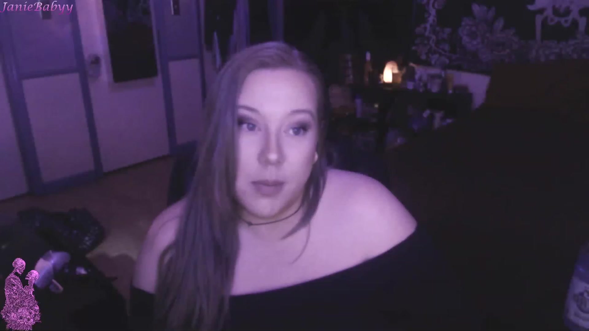Gallery image thumbnail from JanieBabyy's myfreecams stream on, 05/07/2023, 17:39 image 6 of 20