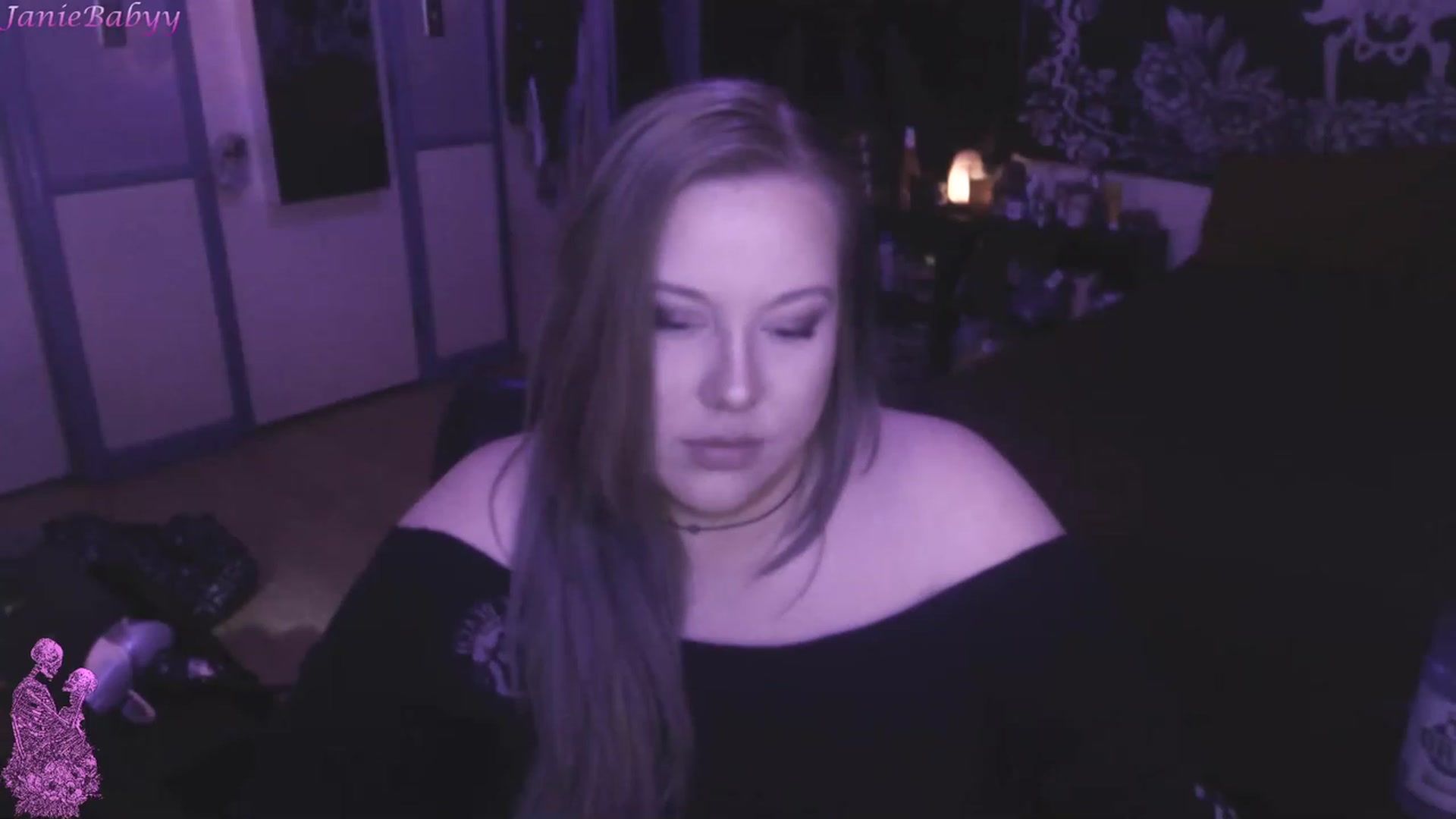 Gallery image thumbnail from JanieBabyy's myfreecams stream on, 05/07/2023, 17:39 image 8 of 20