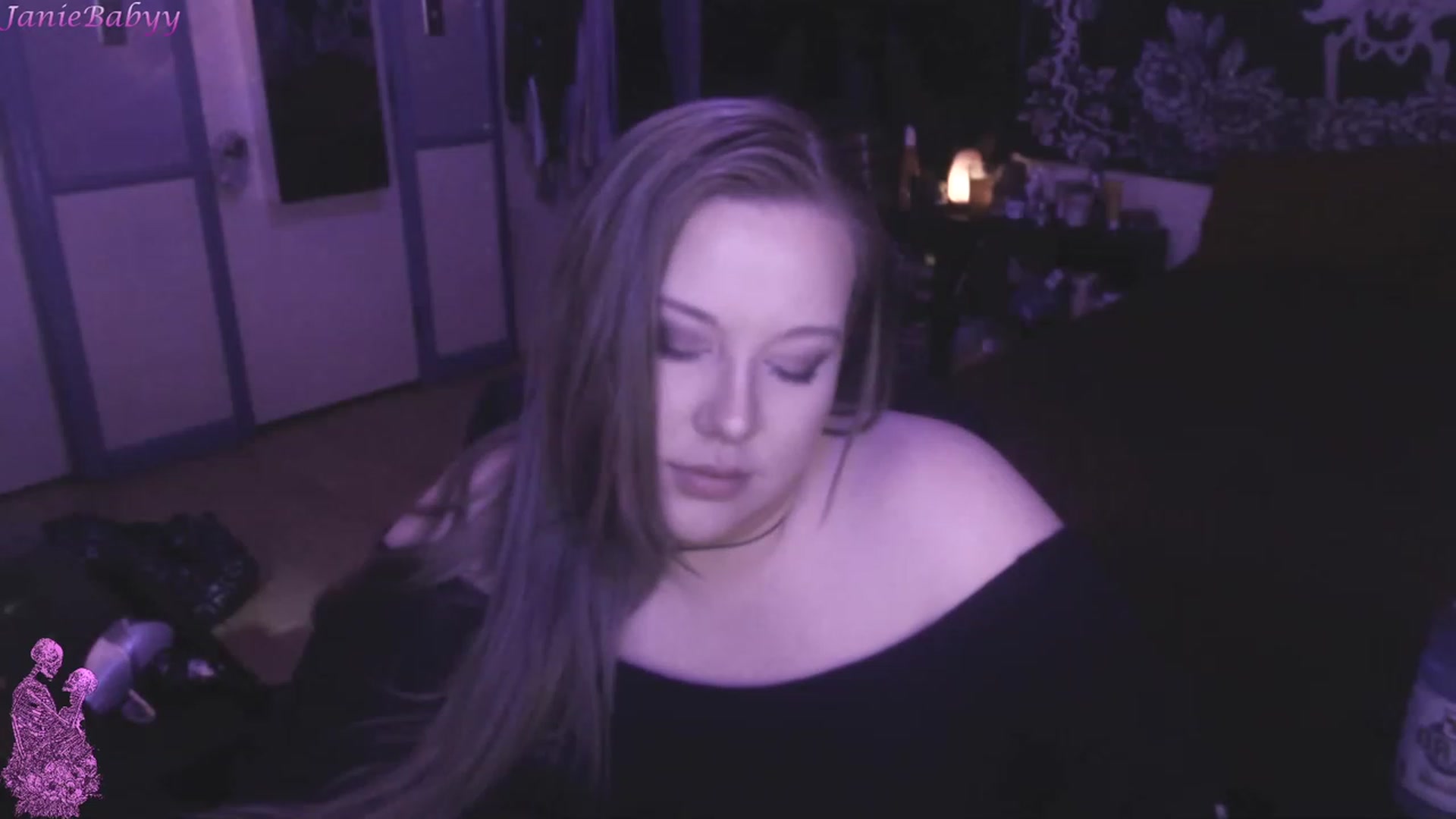 Gallery image thumbnail from JanieBabyy's myfreecams stream on, 05/07/2023, 17:39 image 2 of 20