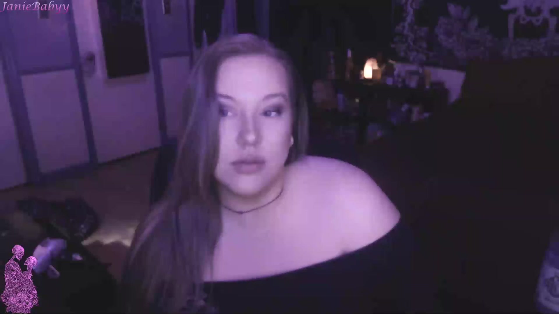 Gallery image thumbnail from JanieBabyy's myfreecams stream on, 05/07/2023, 17:39 image 5 of 20