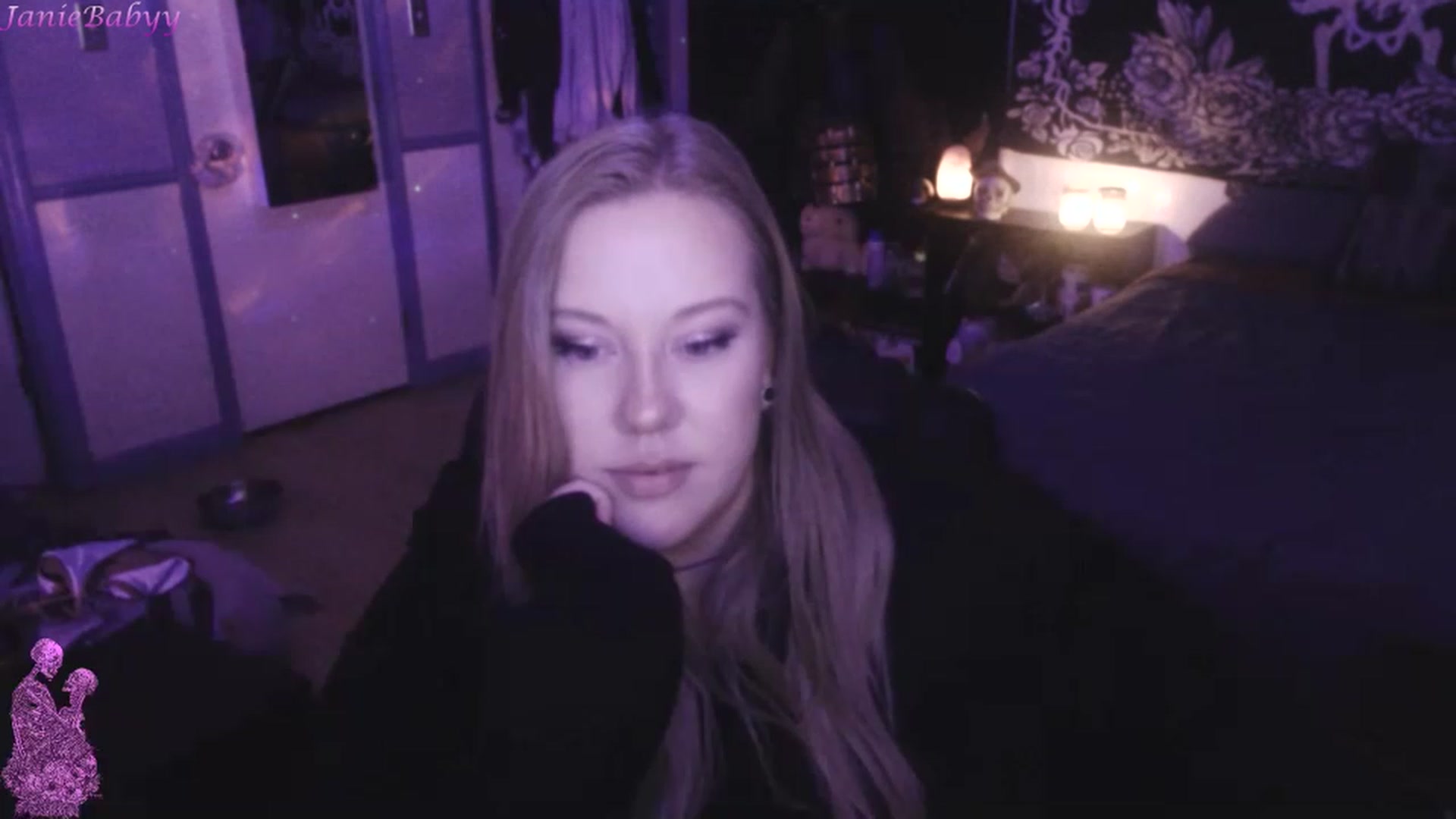 Gallery image thumbnail from JanieBabyy's myfreecams stream on, 05/19/2023, 08:41 image 17 of 20