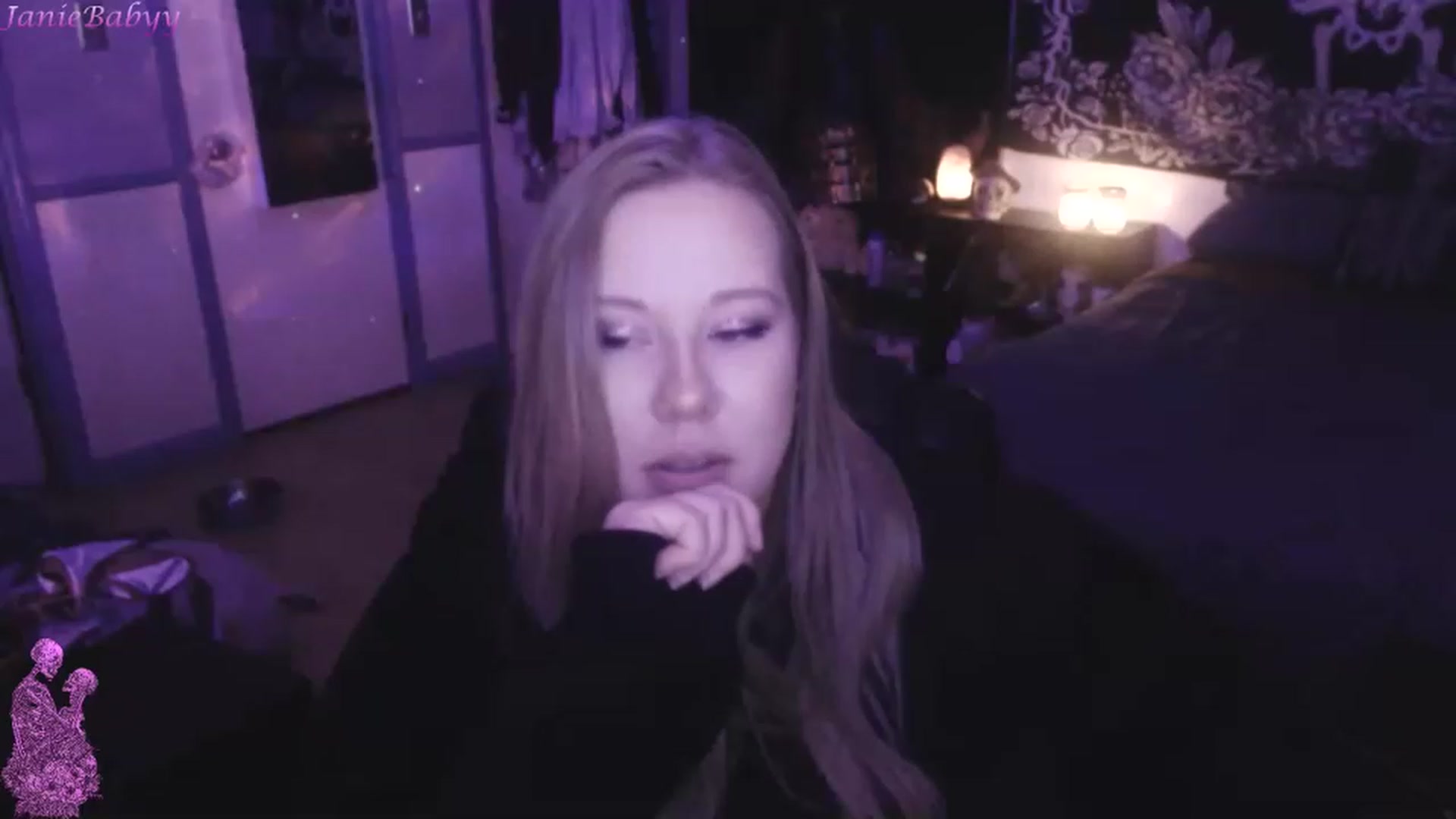 Gallery image thumbnail from JanieBabyy's myfreecams stream on, 05/19/2023, 08:41 image 18 of 20