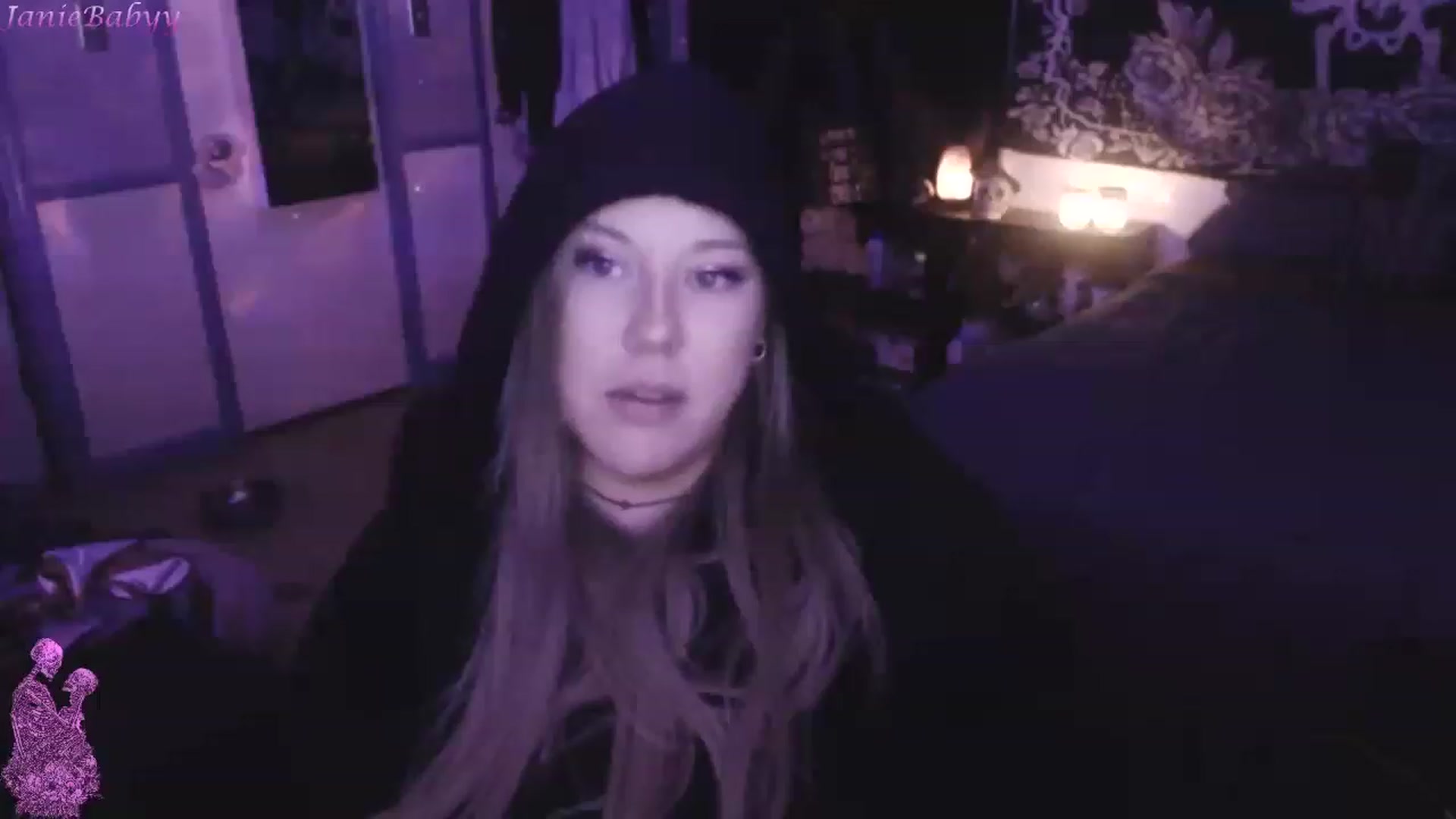 Gallery image thumbnail from JanieBabyy's myfreecams stream on, 05/19/2023, 08:41 image 20 of 20