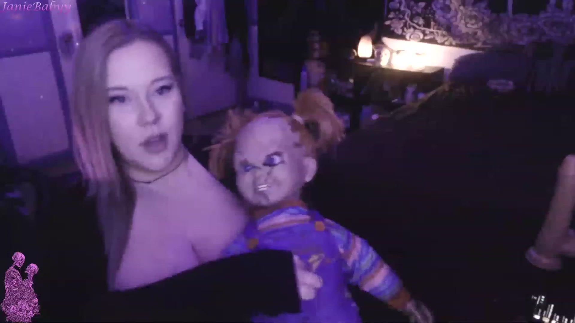 Gallery image thumbnail from JanieBabyy's myfreecams stream on, 05/28/2023, 05:36 image 14 of 20