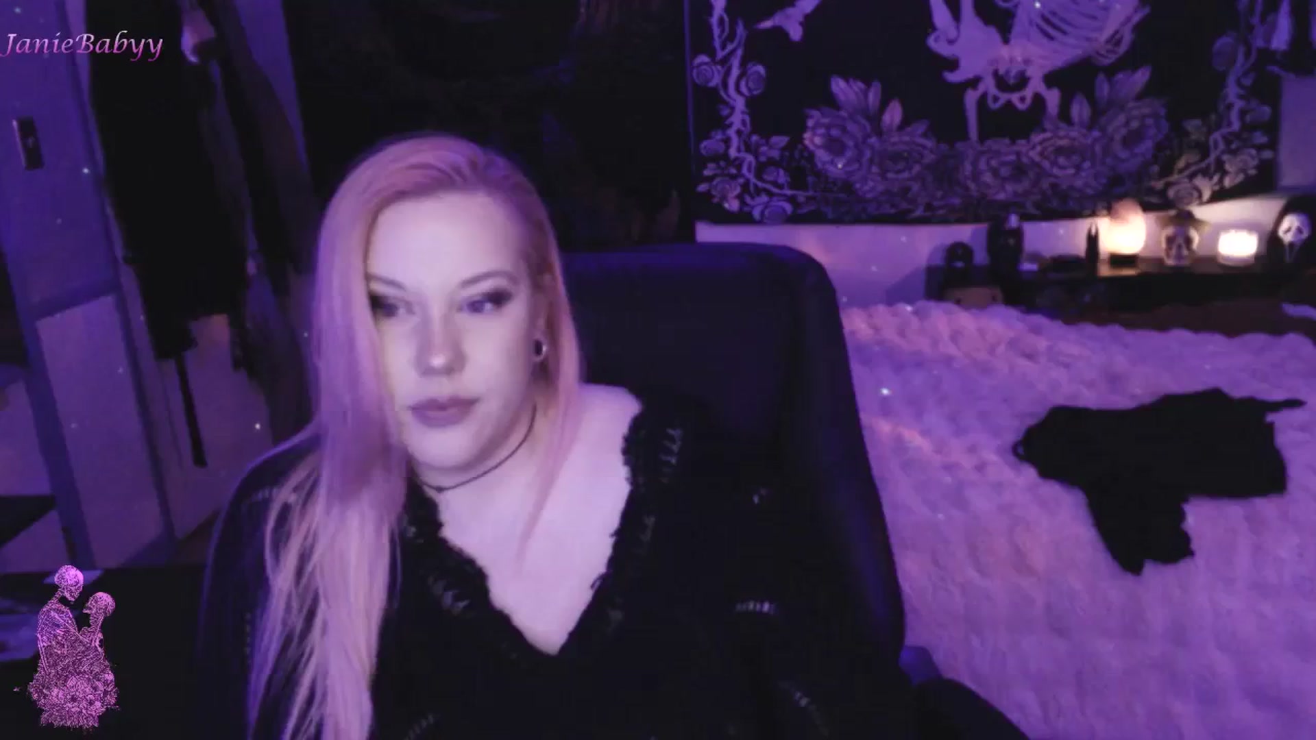 Gallery image thumbnail from JanieBabyy's myfreecams stream on, 09/13/2023, 05:58 image 18 of 20