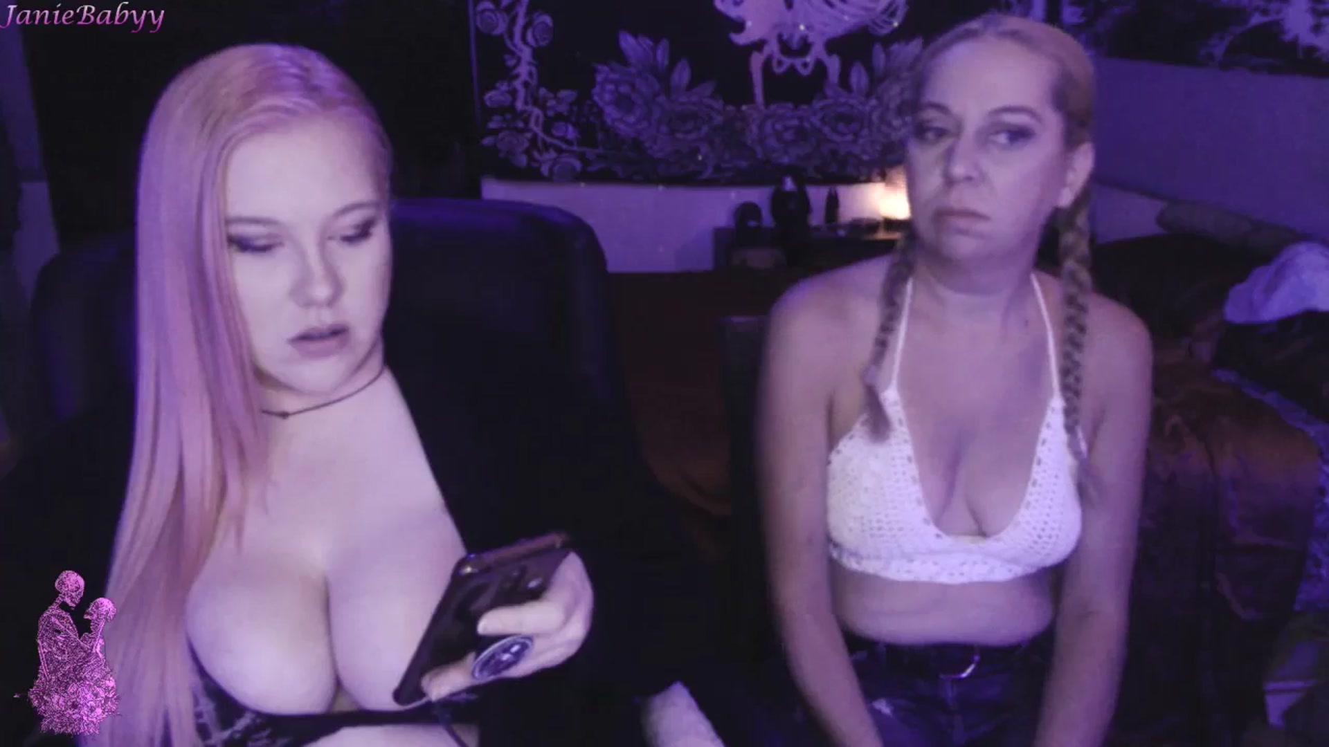 Gallery image thumbnail from JanieBabyy's myfreecams stream on, 09/26/2023, 17:01 image 3 of 20