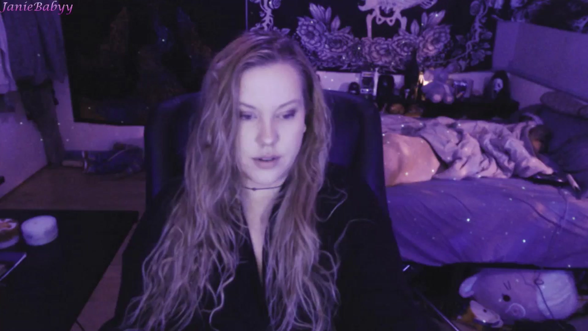 Gallery image thumbnail from JanieBabyy's myfreecams stream on, 11/22/2023, 18:49 image 12 of 20